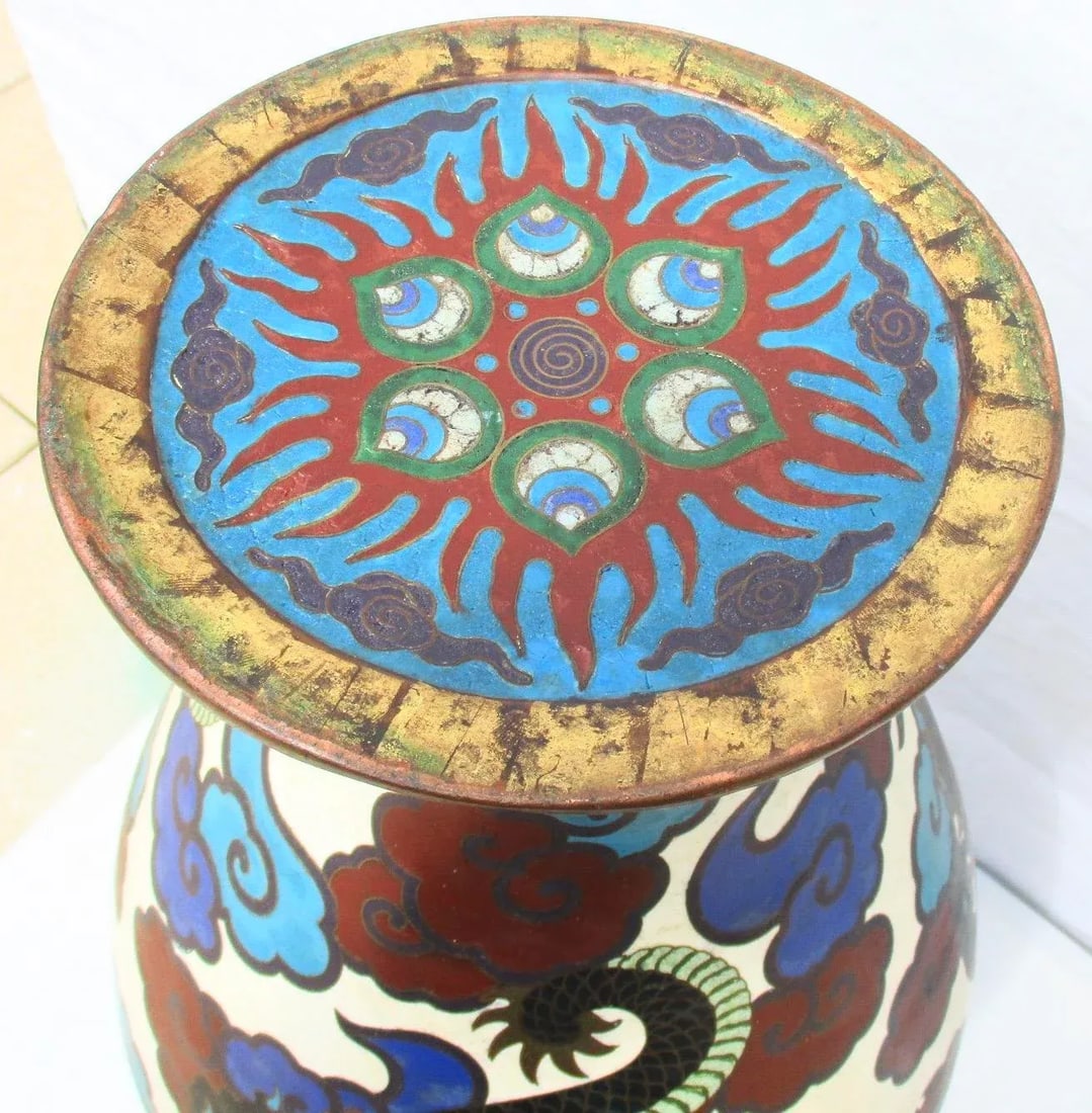 Massive Japanese Enamel Vase Late 19th Century - 12