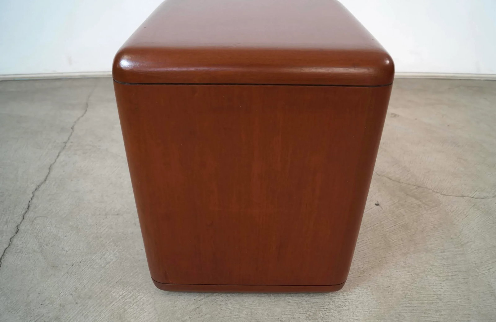 1970's Mid-Century Modern Walnut Pedestal Side Table - 10