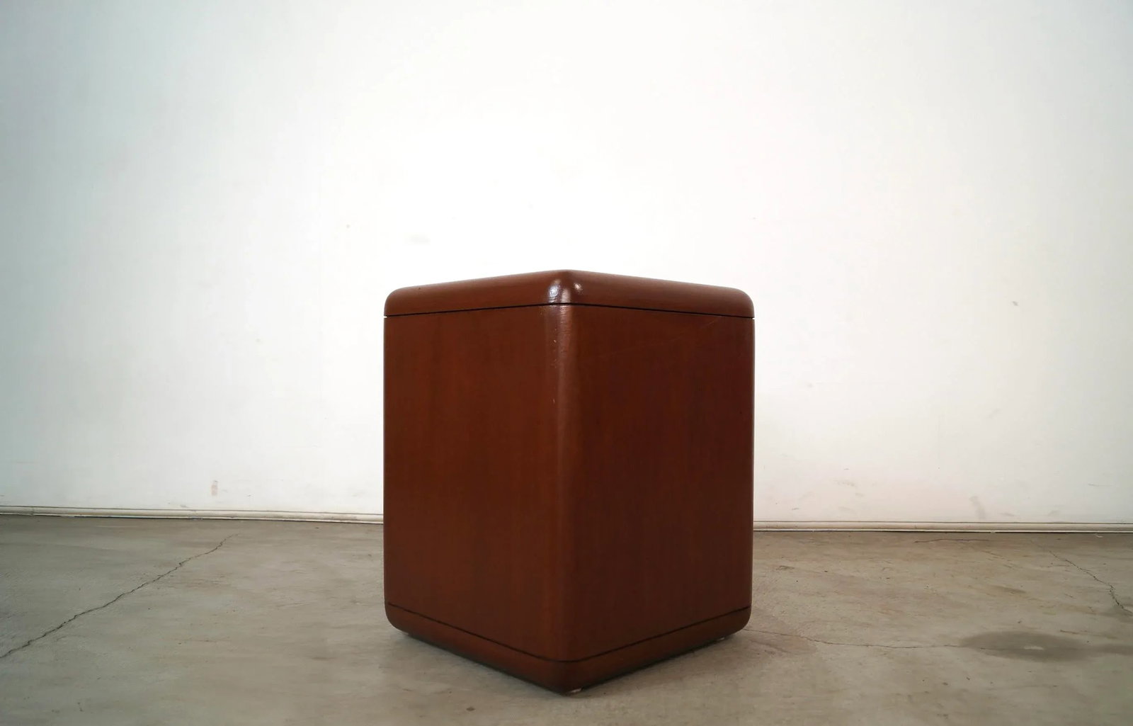 1970's Mid-Century Modern Walnut Pedestal Side Table - 3