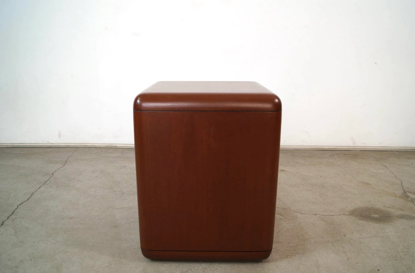 1970's Mid-Century Modern Walnut Pedestal Side Table - 6