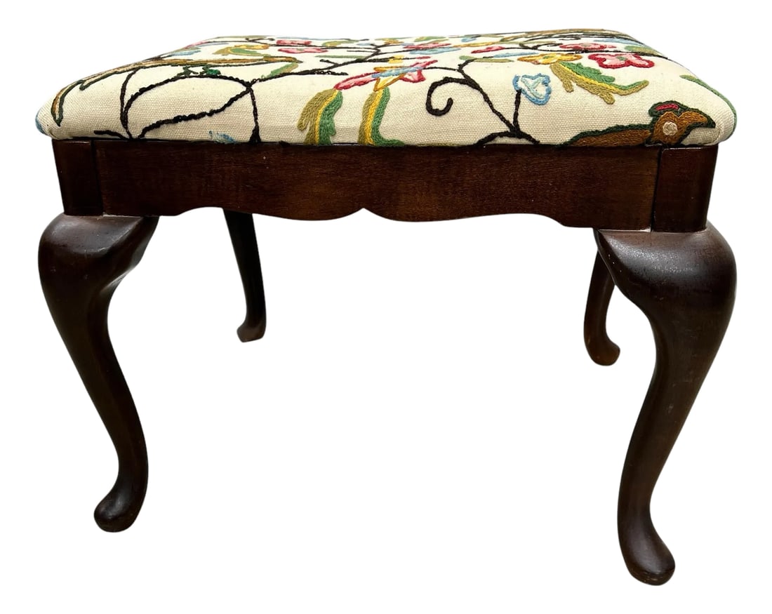 American Drew Queen Ann Leg Ottoman W/ Bird and Floral Design Crewel Embroidered Fabric (1 of 12)