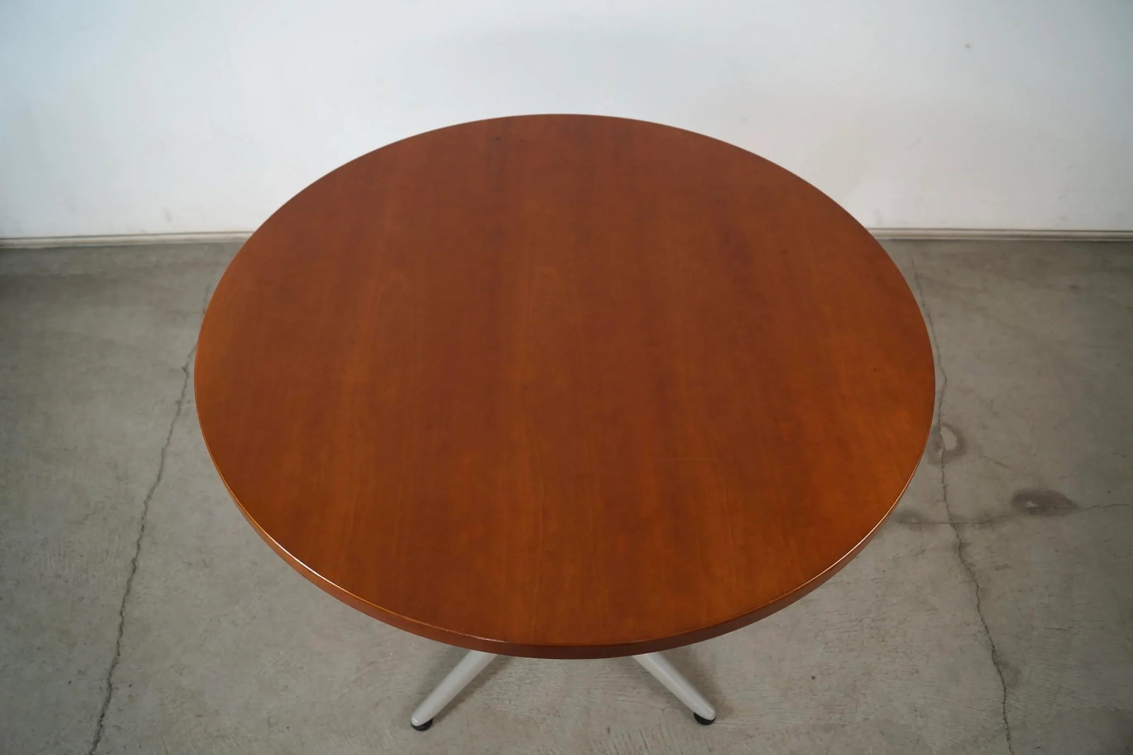 1990's Vintage Herman Miller Style Round Dining Table - 7