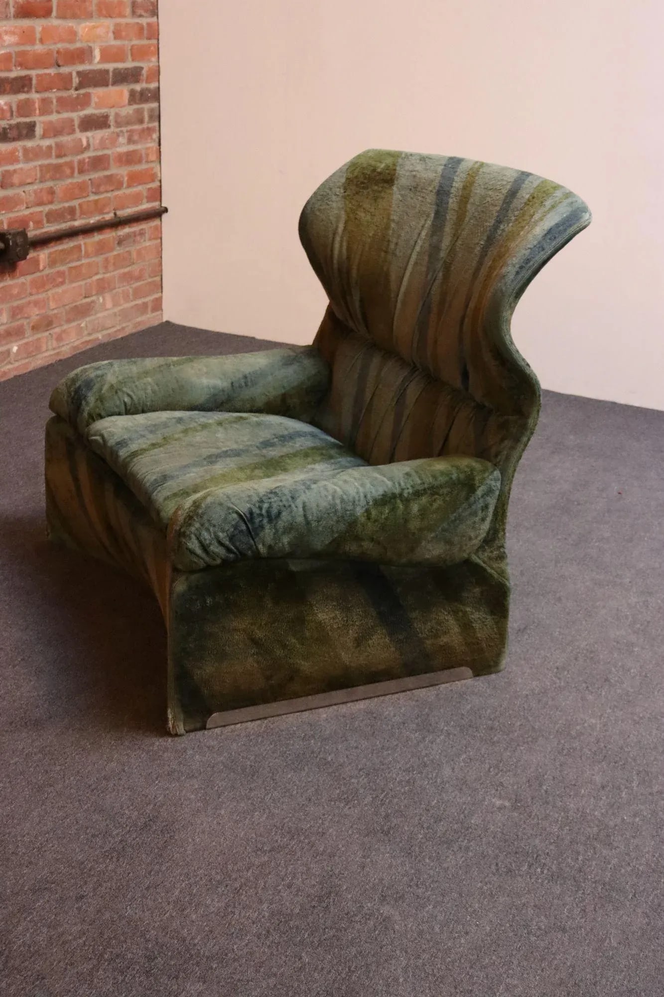 Large Italian Modern 'Vela Alta' Lounge Chair by Giovanni Offredi for Saporiti - 3