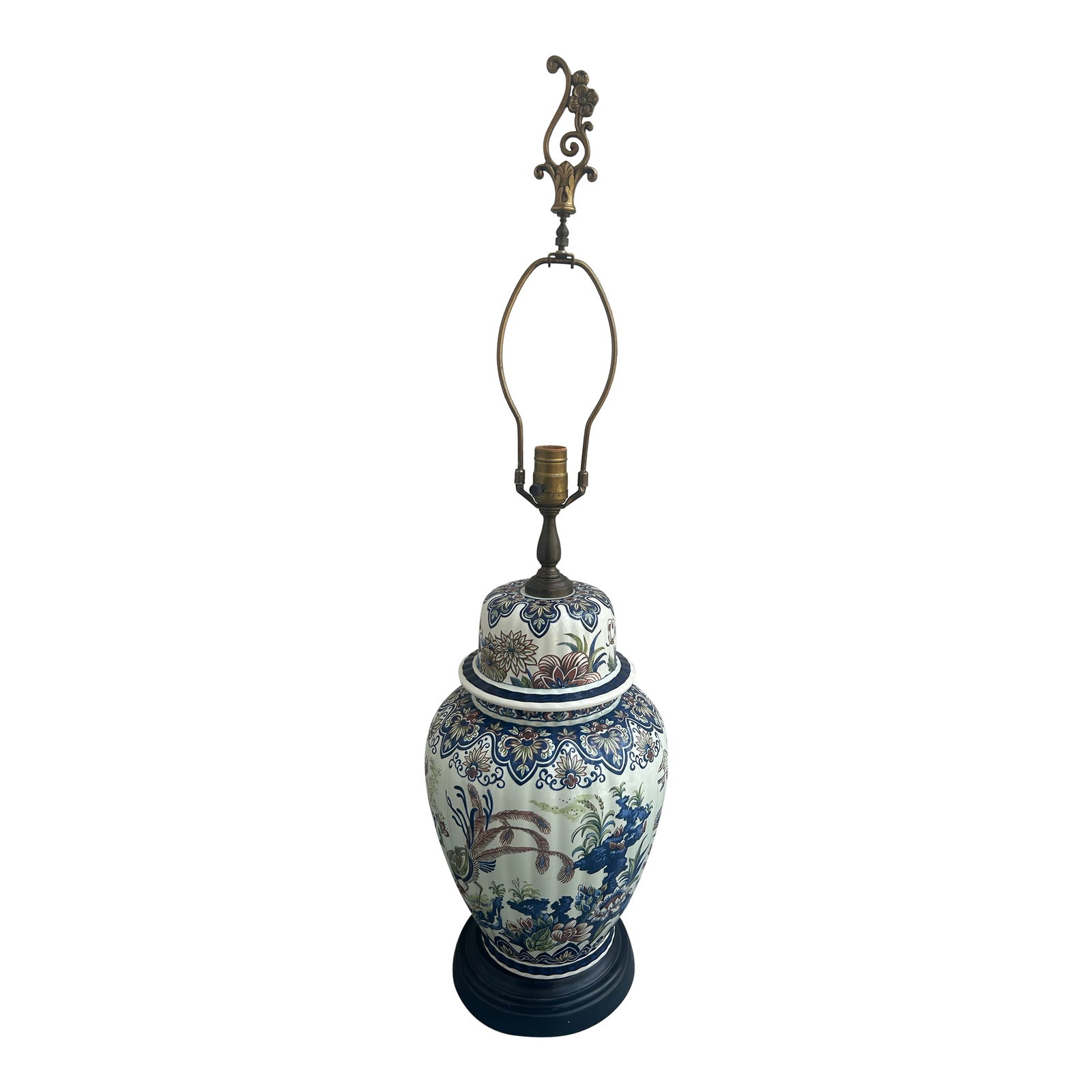 Large Vintage Chinese Export Porcelain Ginger Jar Table Lamp: Beautiful hand painted blue flowers on white porcelain background birds and butterflies. This lamp makes a statement large Chinese ginger jar lamp Condition: Alterations: Original Condition Unaltered