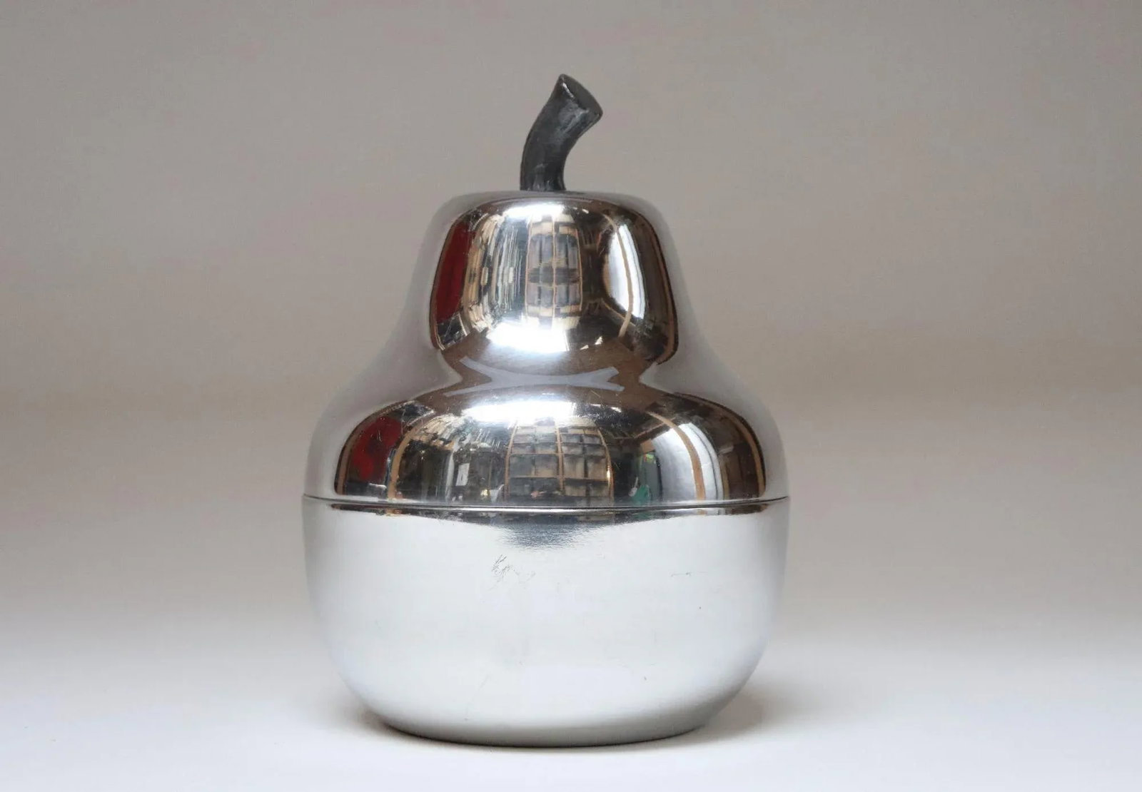 Italian Modernist Polished Aluminum "Pear" Ice Bucket - 2
