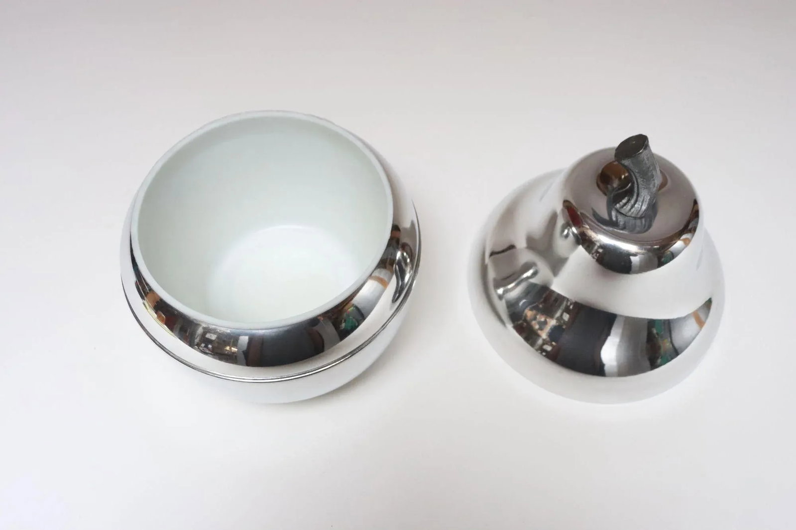 Italian Modernist Polished Aluminum "Pear" Ice Bucket - 5