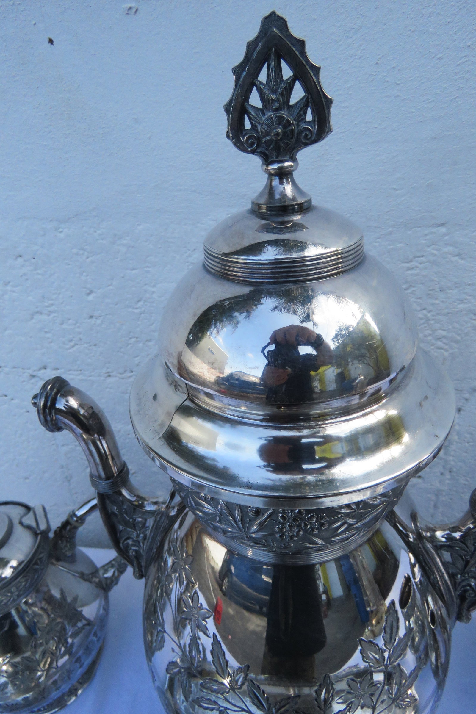 Late 20th Century Meriden Silver Plated Serving Tea Tray Set With Pairpoint Pitcher and Cup 4483b - 3
