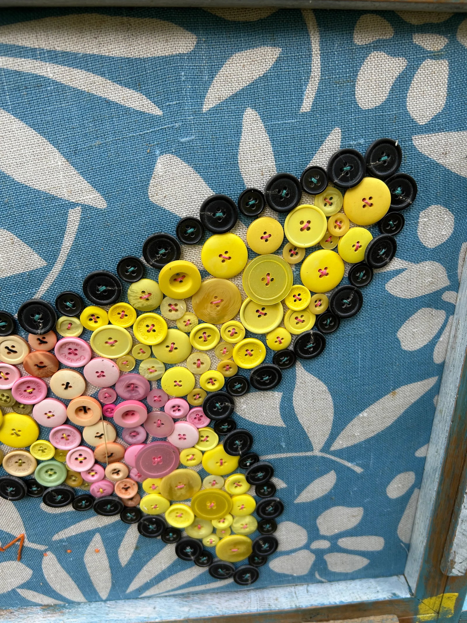 Mary Teeter Maine Self Taught Artist Button Art of Fish - 6