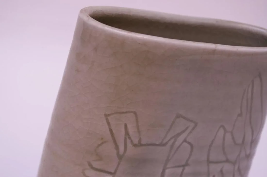 Studio Stoneware Pale Green Floral Vase Signed Pollack, 1976 - 8
