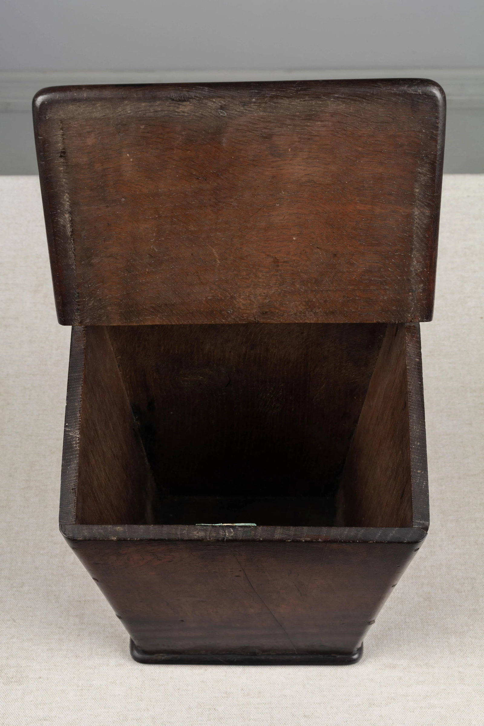 Early 19th Century French Boite Ã Sel or Salt Box - 10