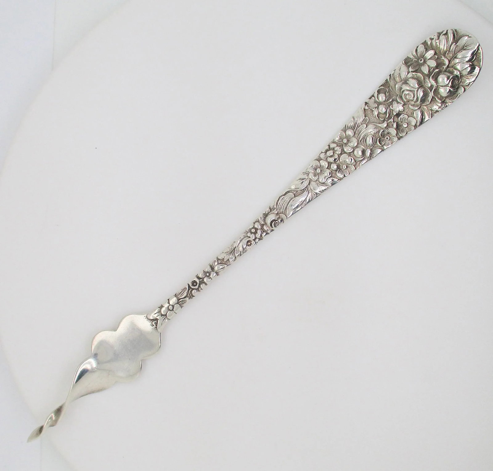 Early 20th Century Sterling Silver Butter Pick With Twisted Point - 2