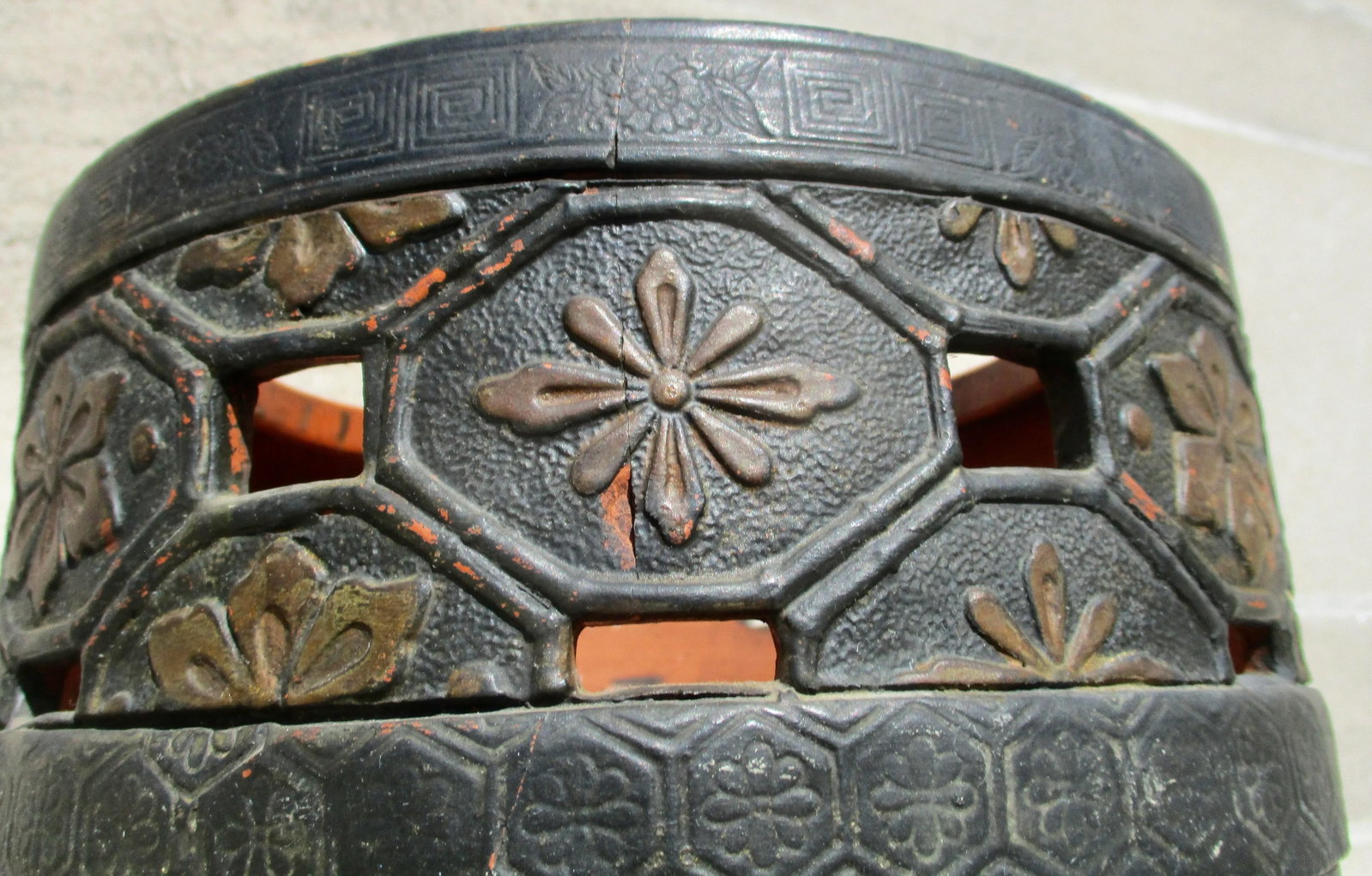 Tokoname Shudei Redware Umbrella Stand or Plantstand - 8