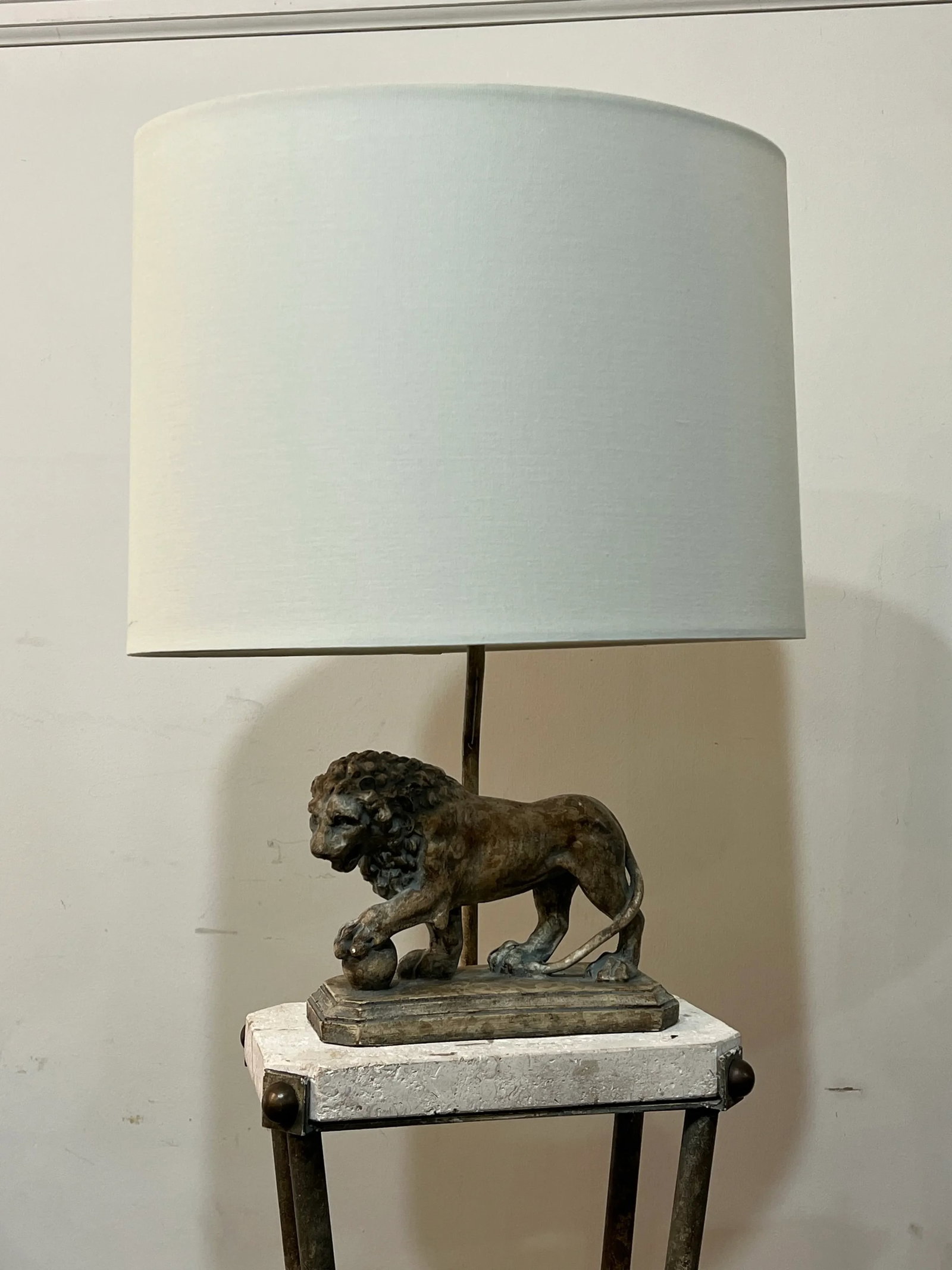 Mid Century Modern Floor Lamp Lion and Marble Motif - 5