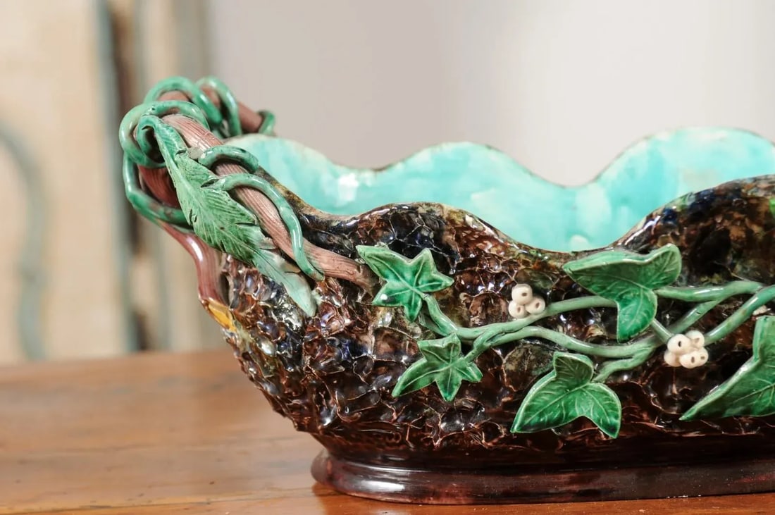 French 1850s Barbotine Majolica Jardinière by Thomas Sargent with Floral Décor - 5