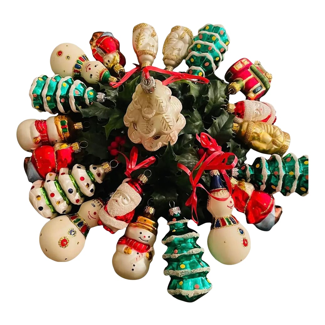 Vintage Lot of European Christmas Ornaments Figurines Blown Glass: 20 pcs Lot if Vintage European Christmas Ornaments figurines, made in an old European tradition of blown glass Handpainted and with glitter. Condition: Alterations: Original Condition Unaltered
