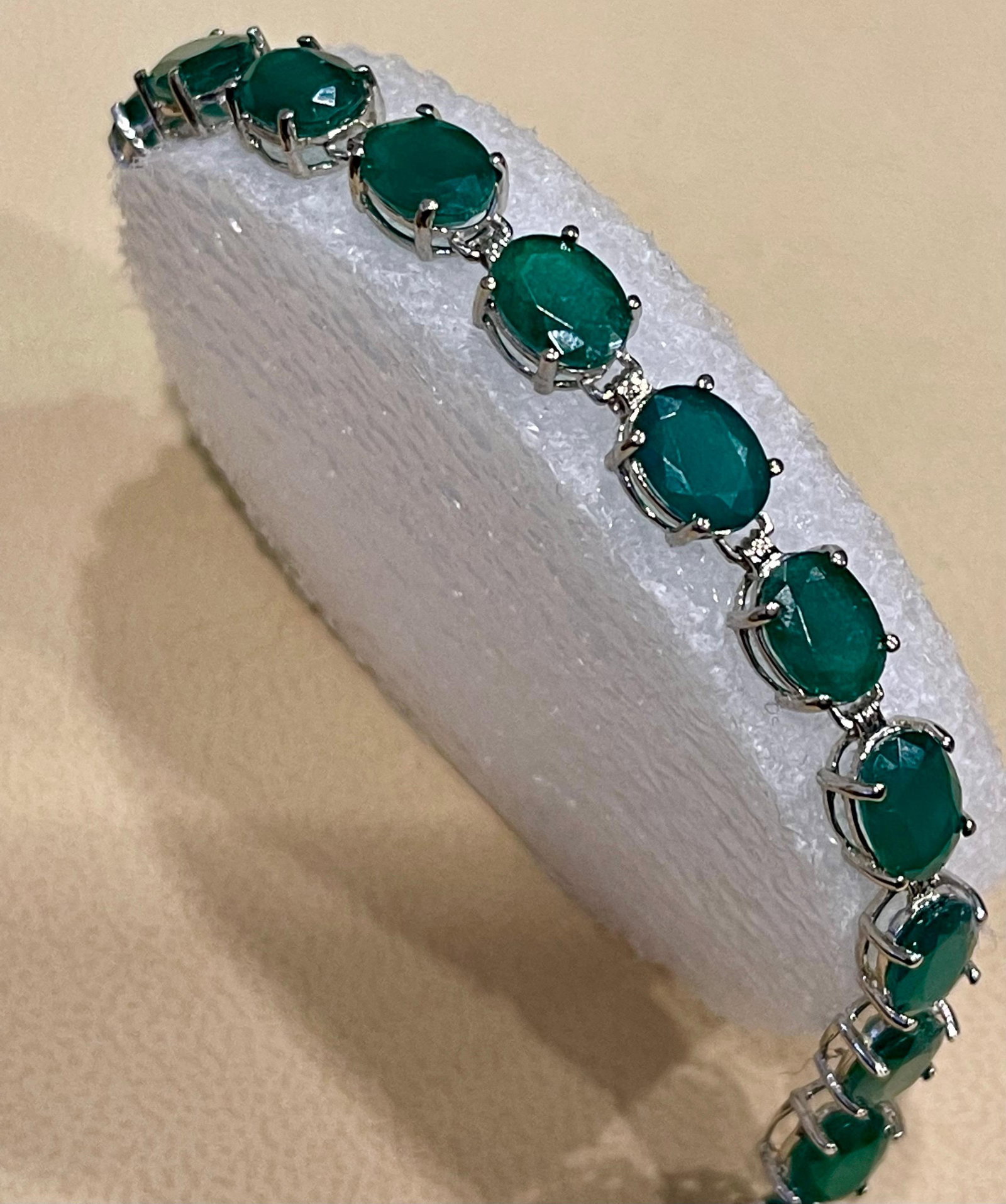 23 Carat Natural Emerald Cocktail Tennis Bracelet 14 Karat White Gold - 12