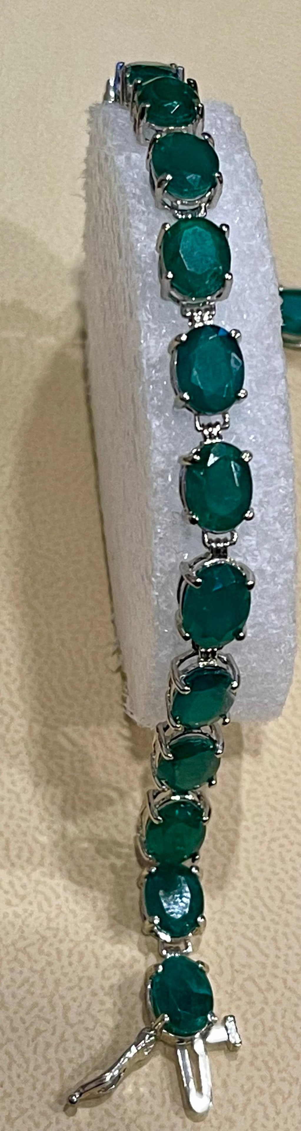 23 Carat Natural Emerald Cocktail Tennis Bracelet 14 Karat White Gold - 13