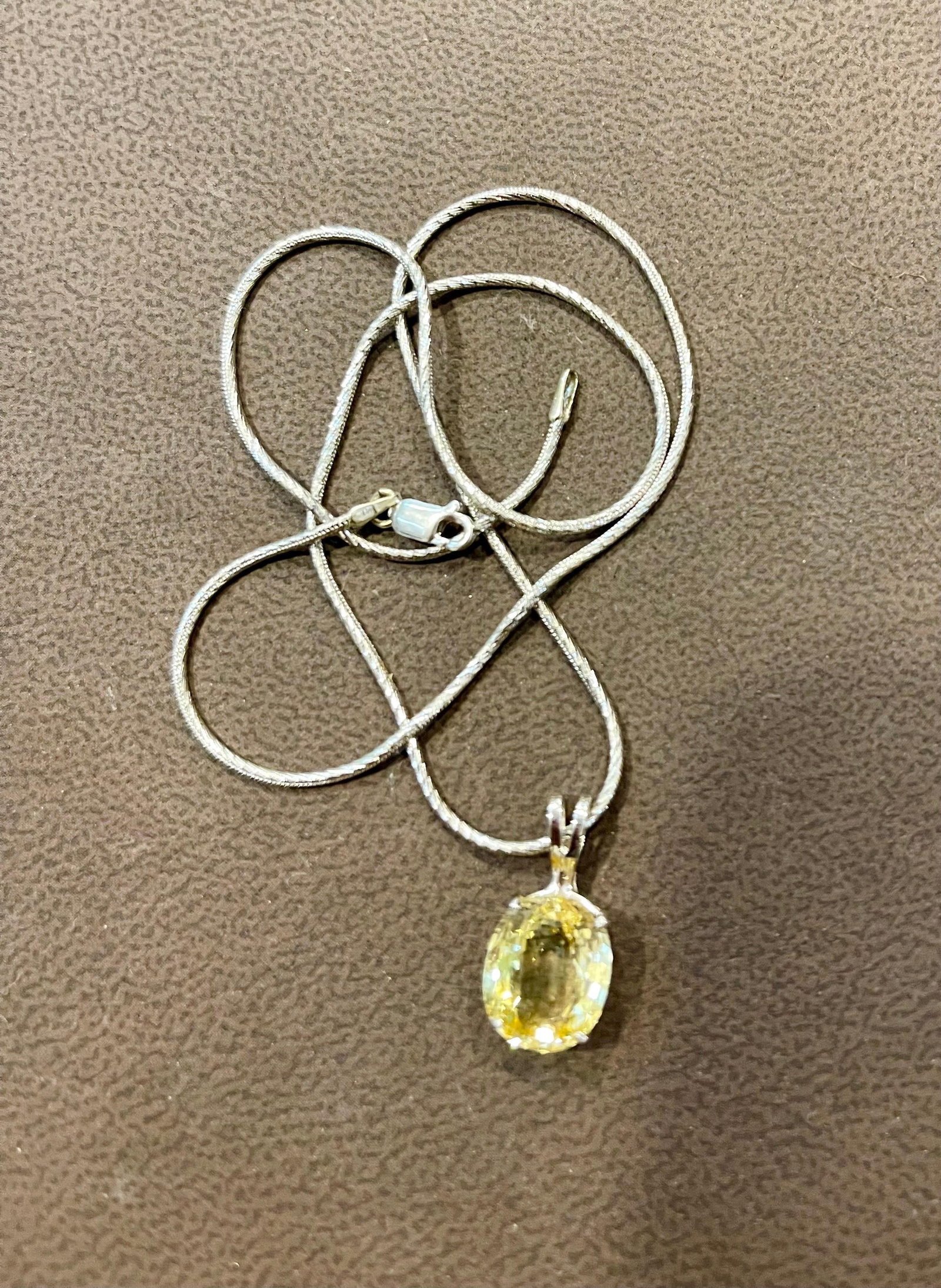 GIA Certified 5.56 Ct Natural Ceylon Yellow Sapphire Pendant Necklace white Gold - 14