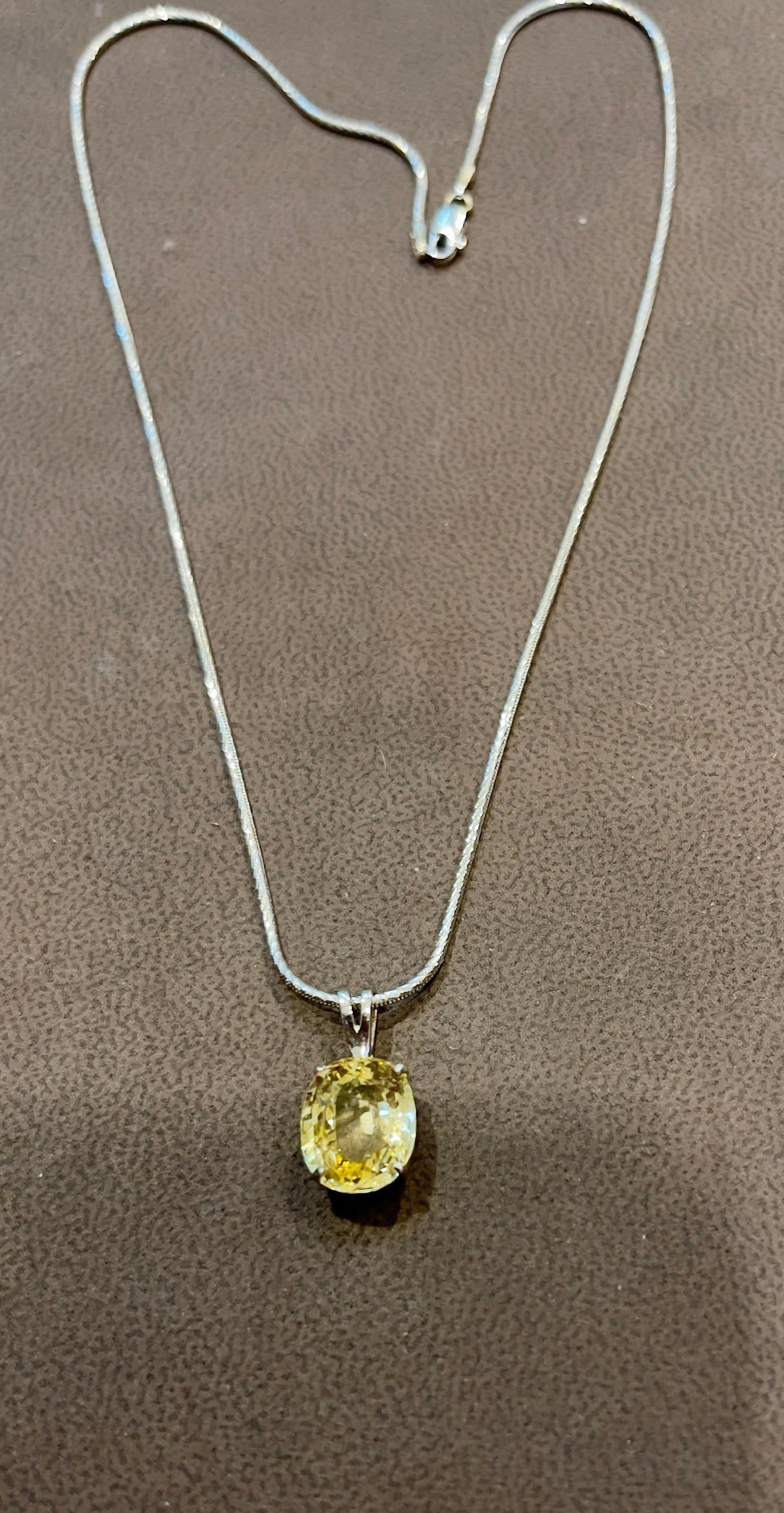GIA Certified 5.56 Ct Natural Ceylon Yellow Sapphire Pendant Necklace white Gold - 2