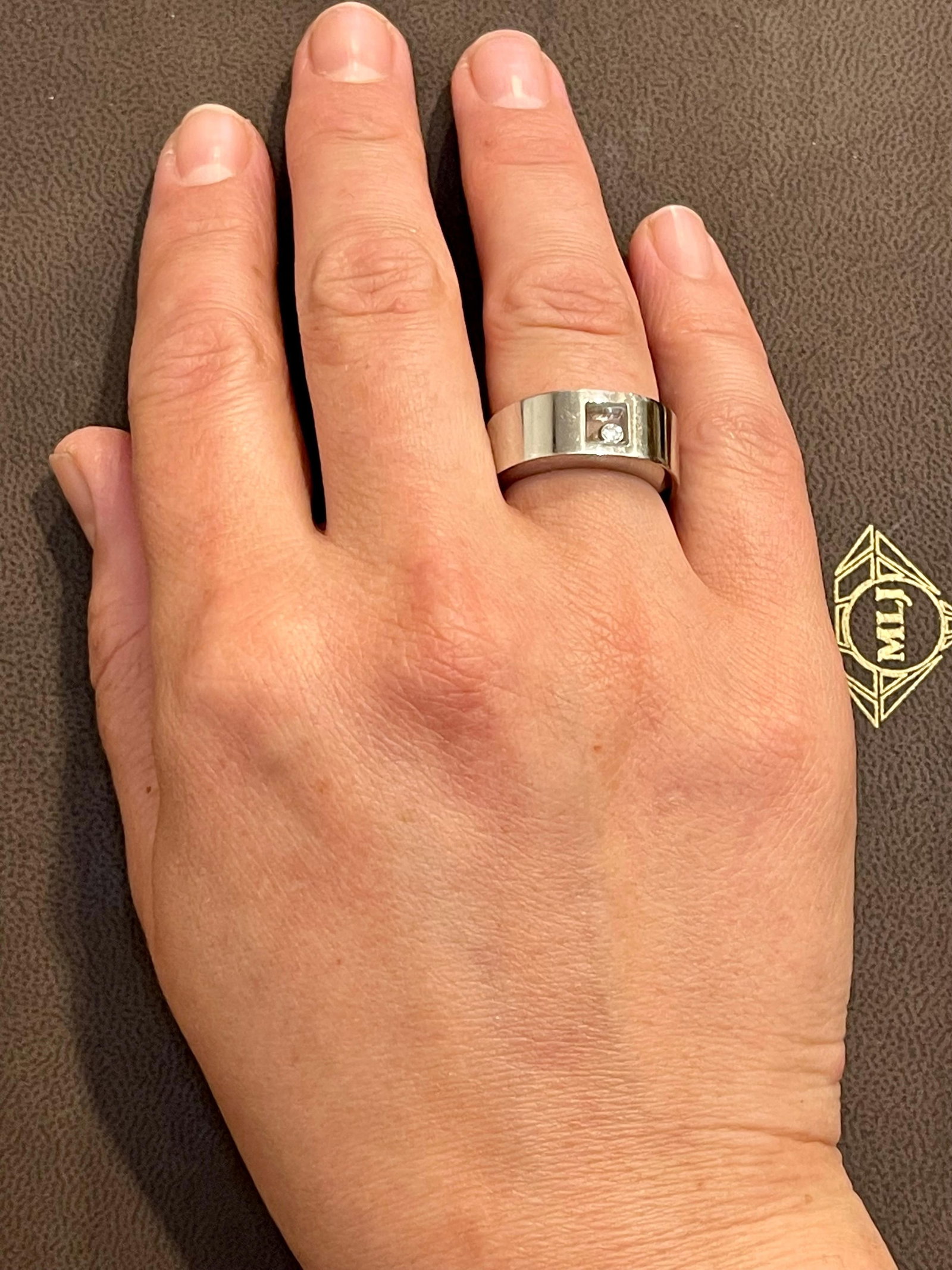 Chopard Happy Diamond 18K White Gold Floating Diamond Ring, Estate - 10