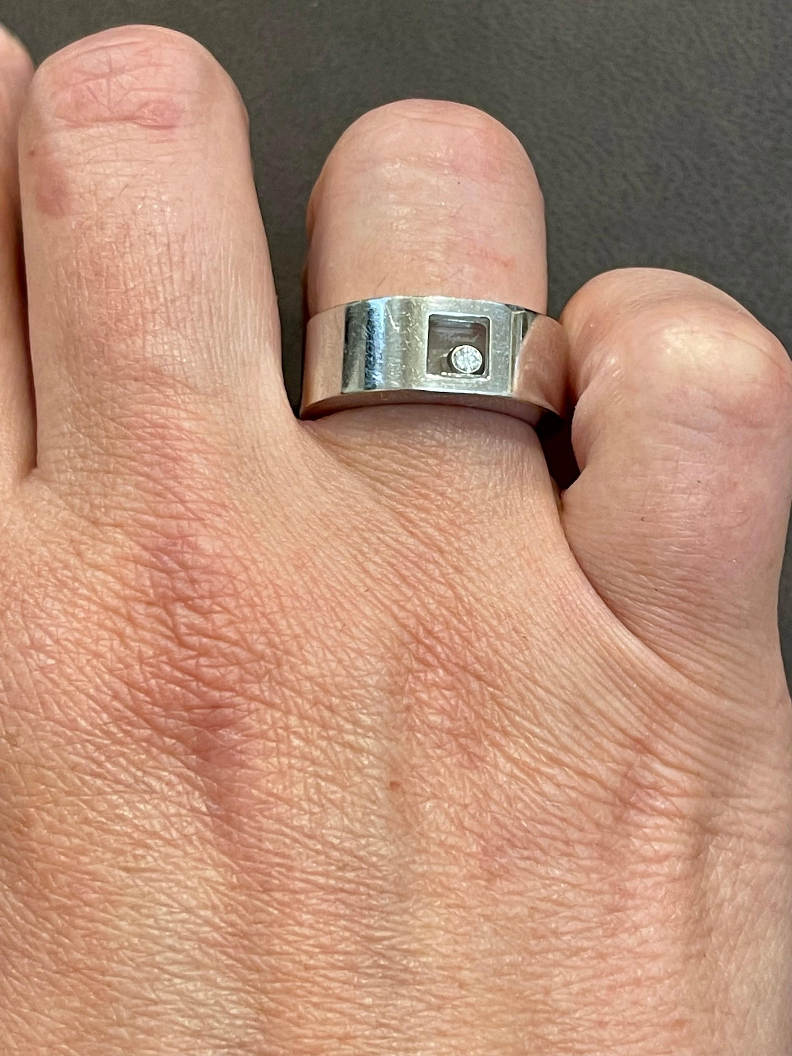 Chopard Happy Diamond 18K White Gold Floating Diamond Ring, Estate - 11