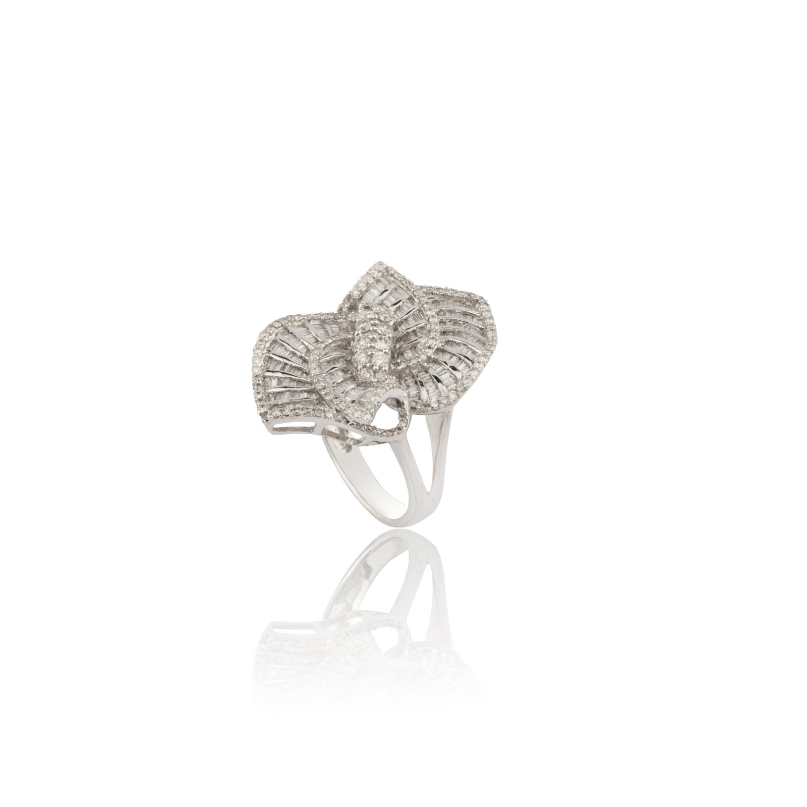 Natural Diamond Ring with 1.65 Carats Diamond in 18k Gold - 3
