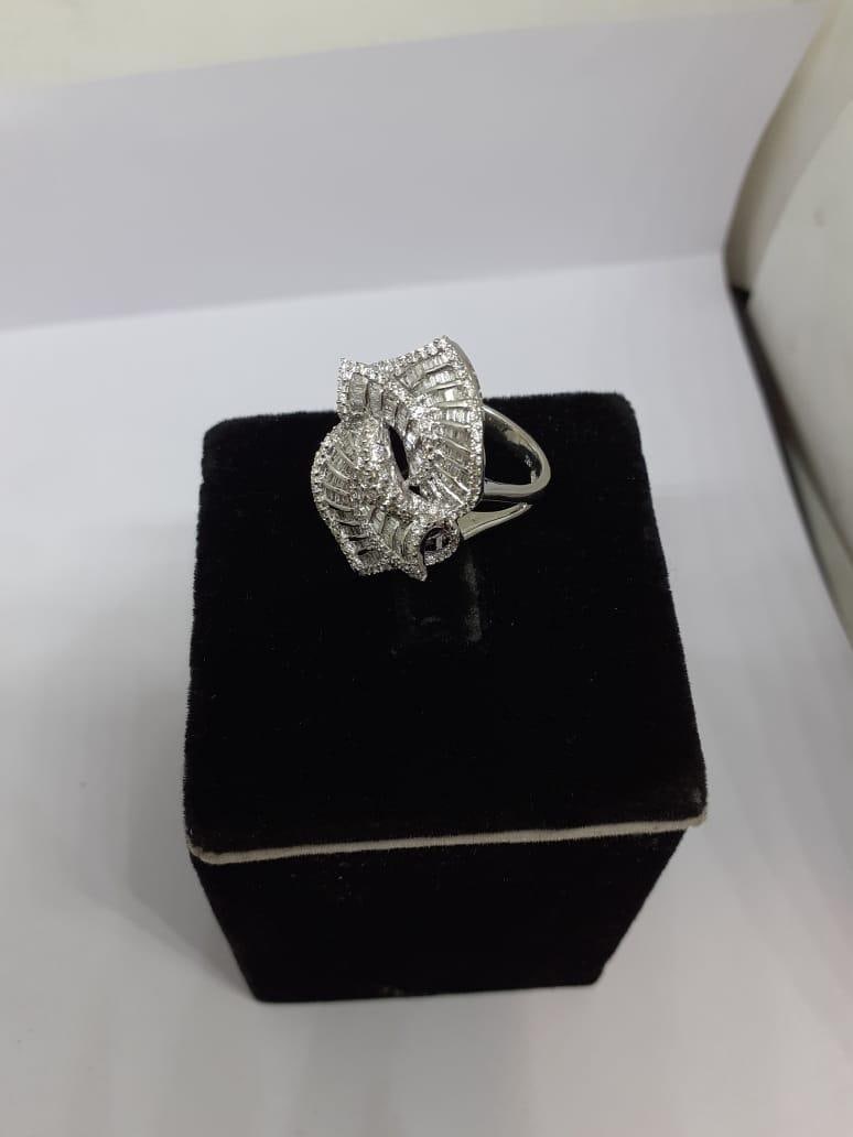 Natural Diamond Ring with 1.65 Carats Diamond in 18k Gold - 4