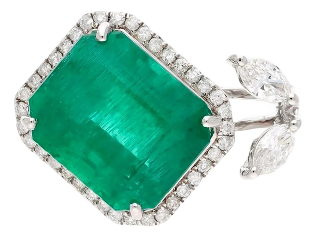 8.41 Ct Emerald Cut Emerald & 0.53 Ct Diamond Bypass Ring in 18 Kt Gold Size 6.5 (1 of 18)
