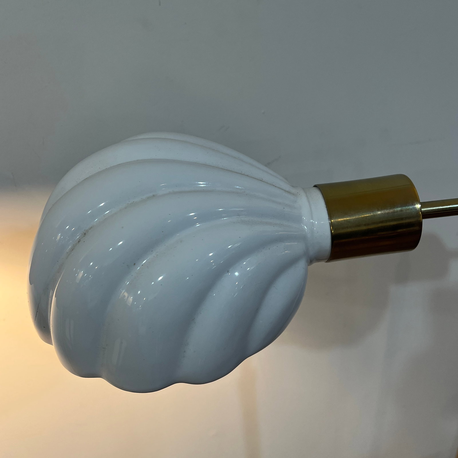 1970s Italian Ceramic Clam Shell Shade Tommaso Barbi Adjustable Brass Floor Lamp Set - 5