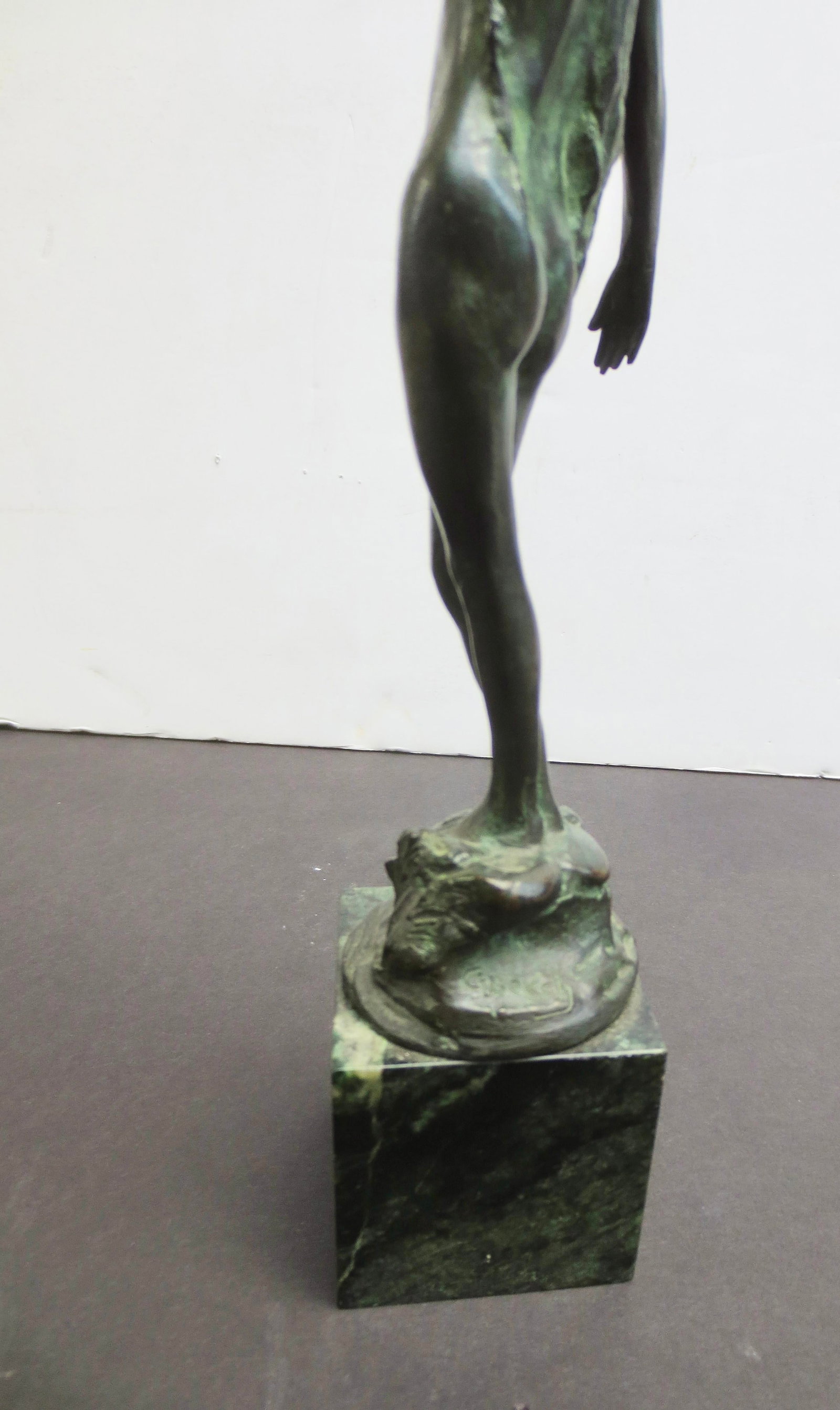 Chester Beach Bronze Female Nude - 9