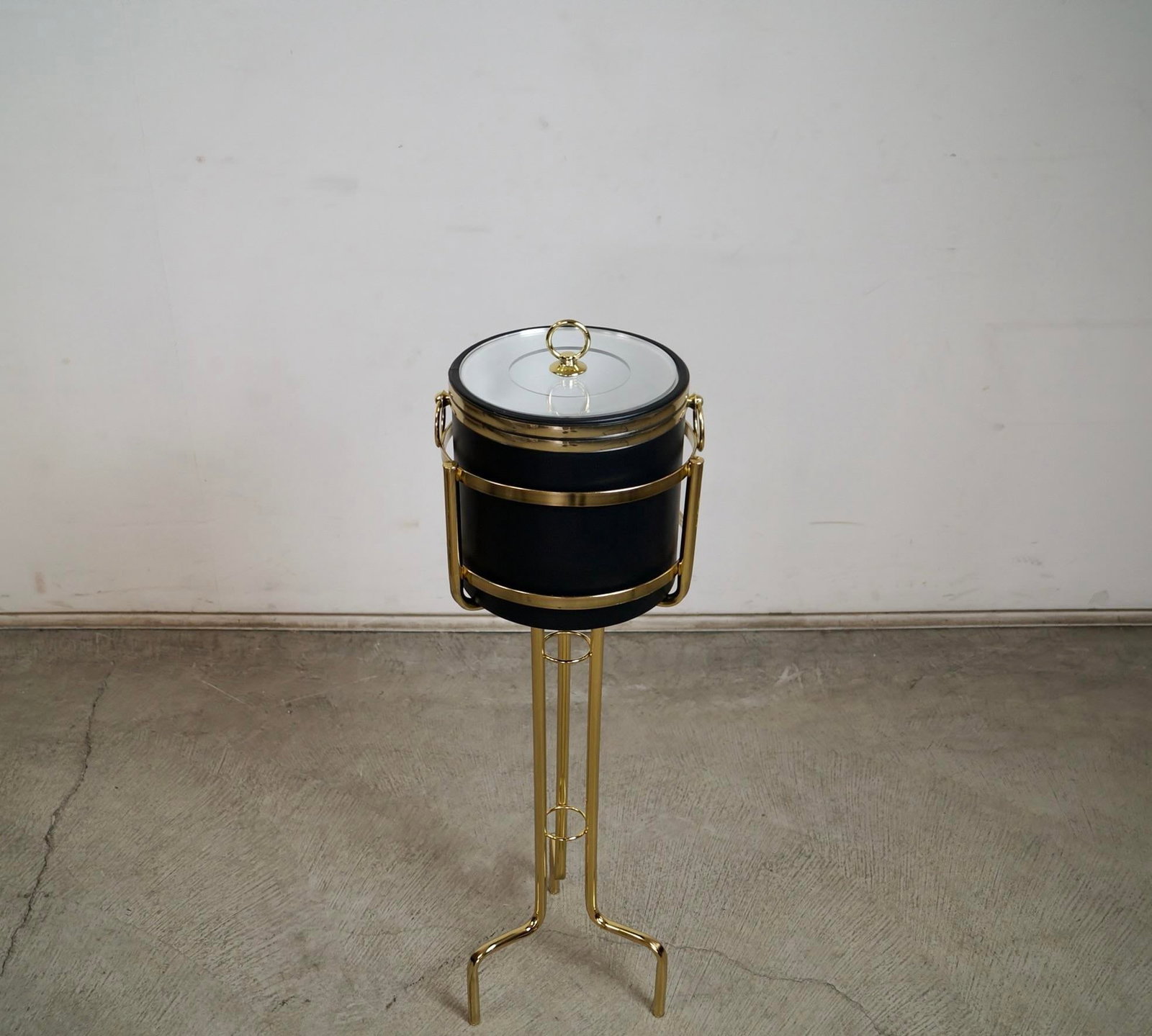 1970's Hollywood Regency Brass Champagne Ice Bucket Stand With Bucket - 6