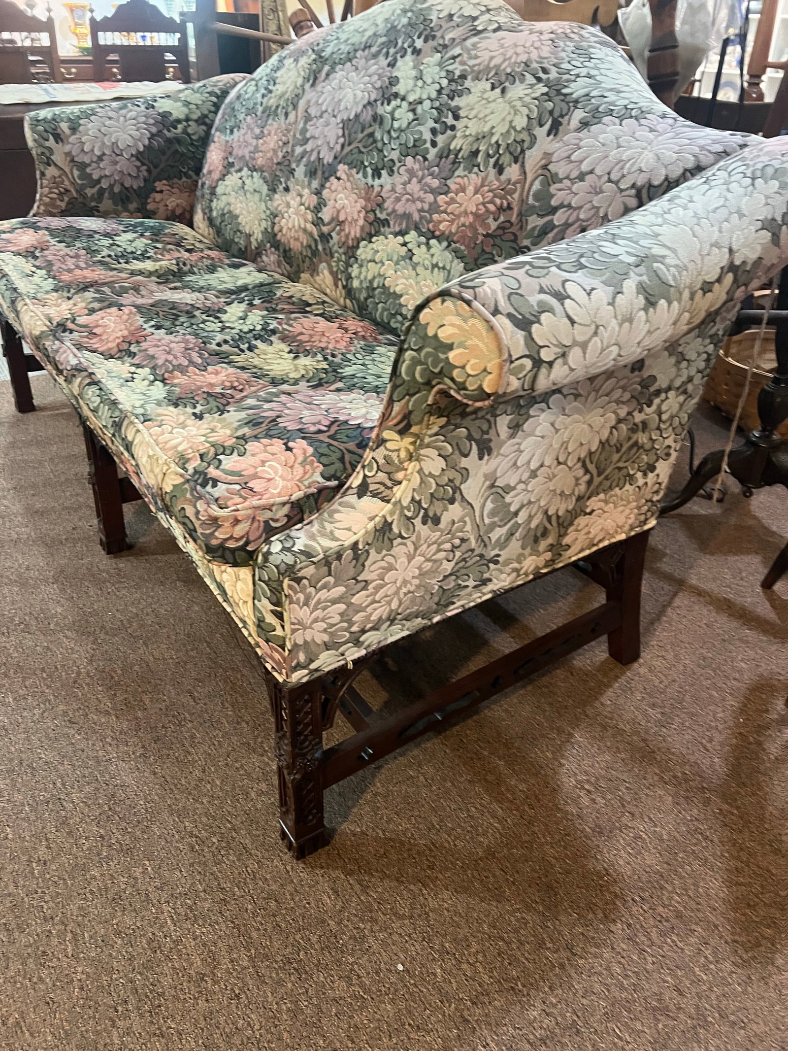 1980s Henredon Natchez Historic Collection Stretch Carved Mahogany Base Sofa - 4