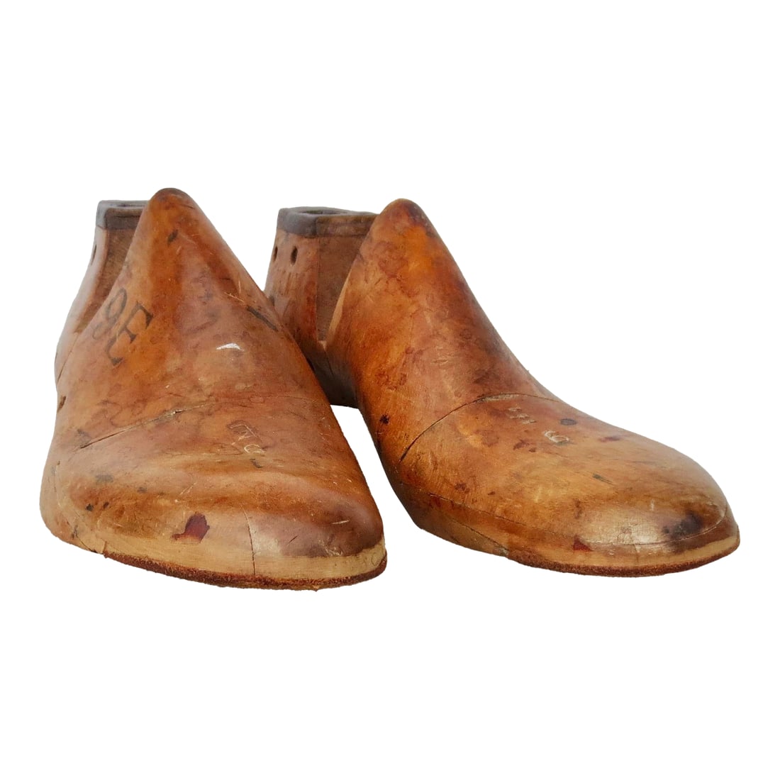Vintage Wooden Shoe Stays, U S Navy 1938 - A Pair of 2: Stamped U S NAVY 1938 and 1932. A matched pair of 9E by Vulcan. Formed of hardwood and with steel sold plates. The measurements are 11.75" long and 4" across the ball of the foot. Condition: