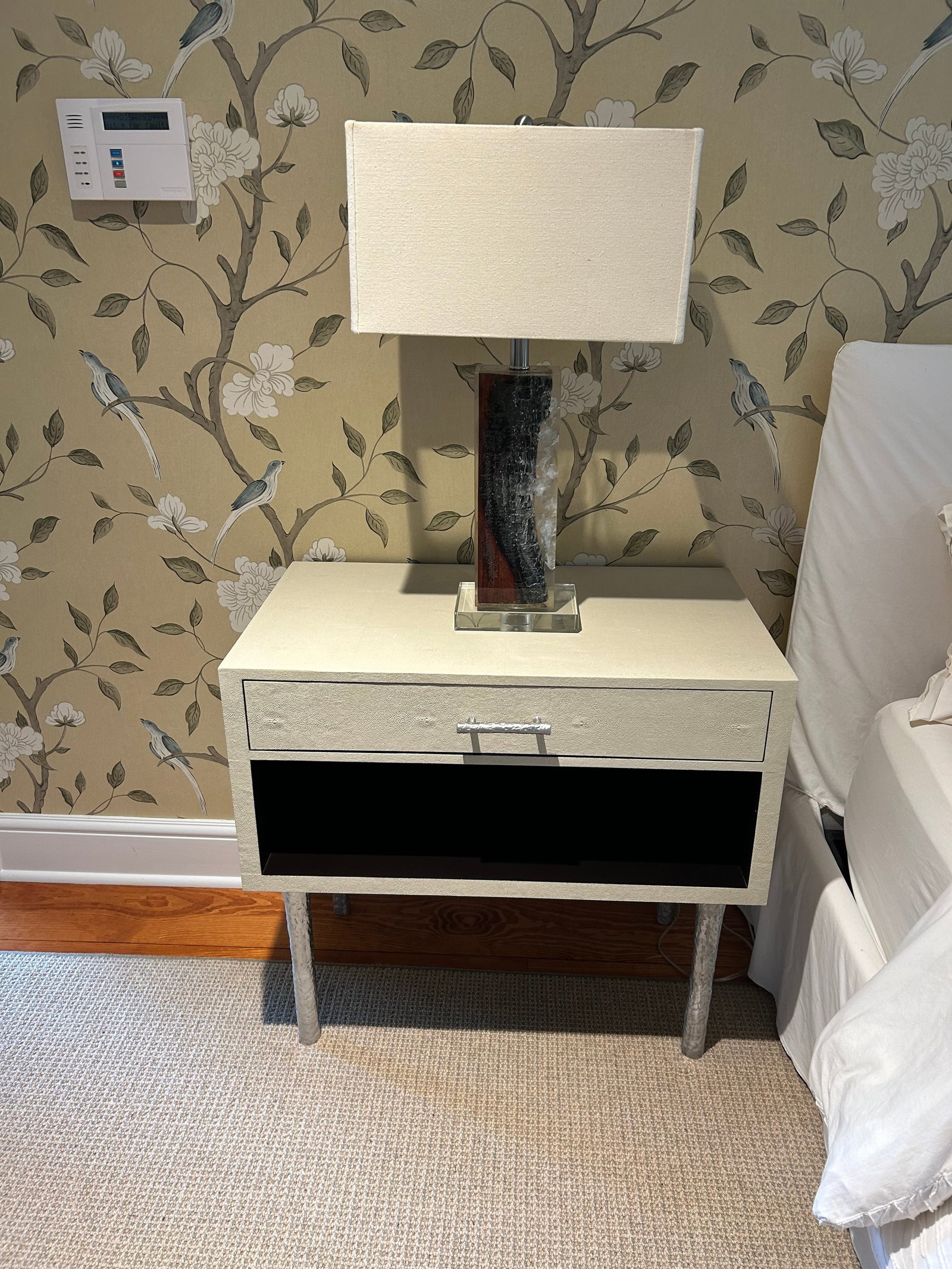 Lucite and Petrified Wood Table Lamps by Made Goods -a Pair - 2