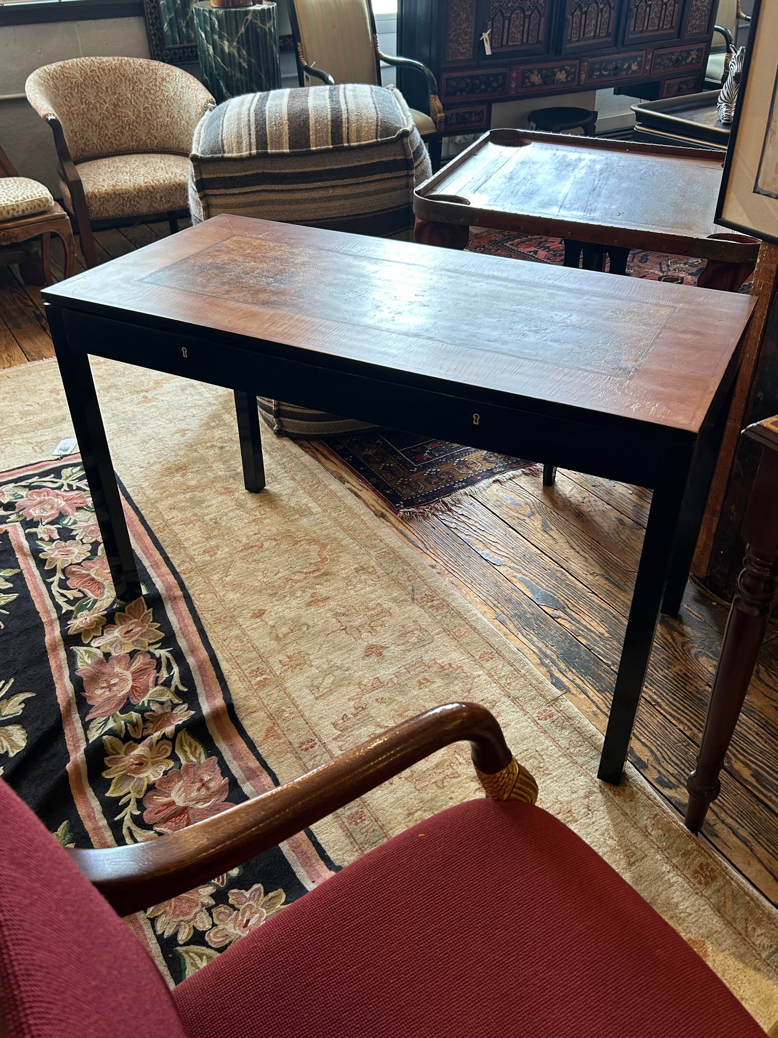 Handsome Vintage Burl and Inlaid Desk With Ebonized Base - 9