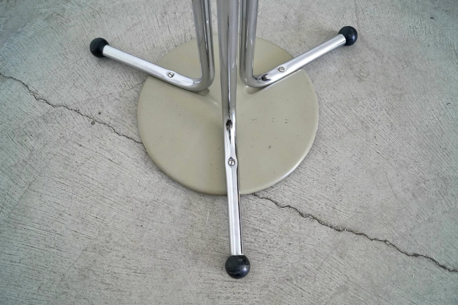 1940's Art Deco Chrome Coat Rack - 10