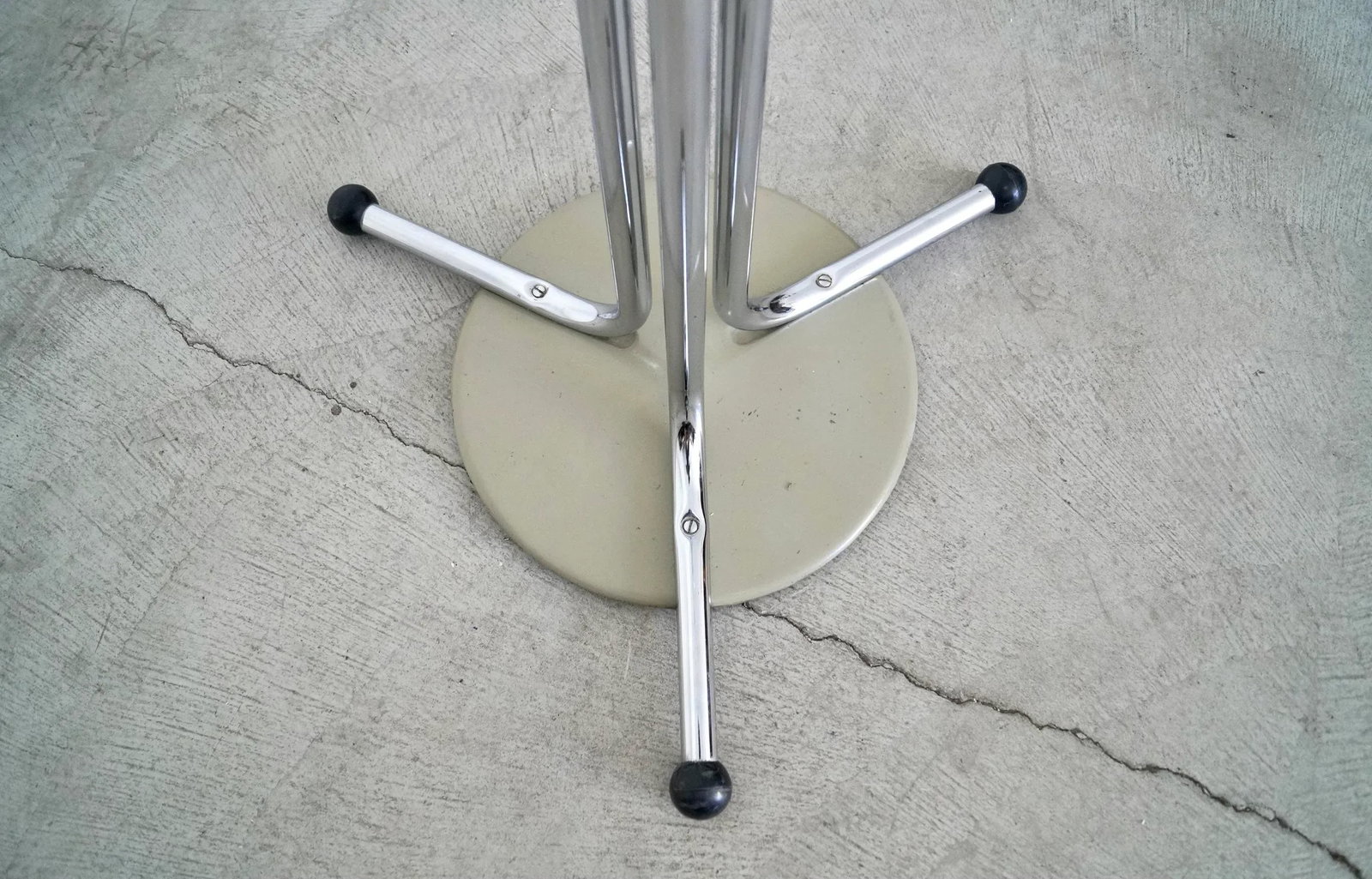 1940's Art Deco Chrome Coat Rack - 11