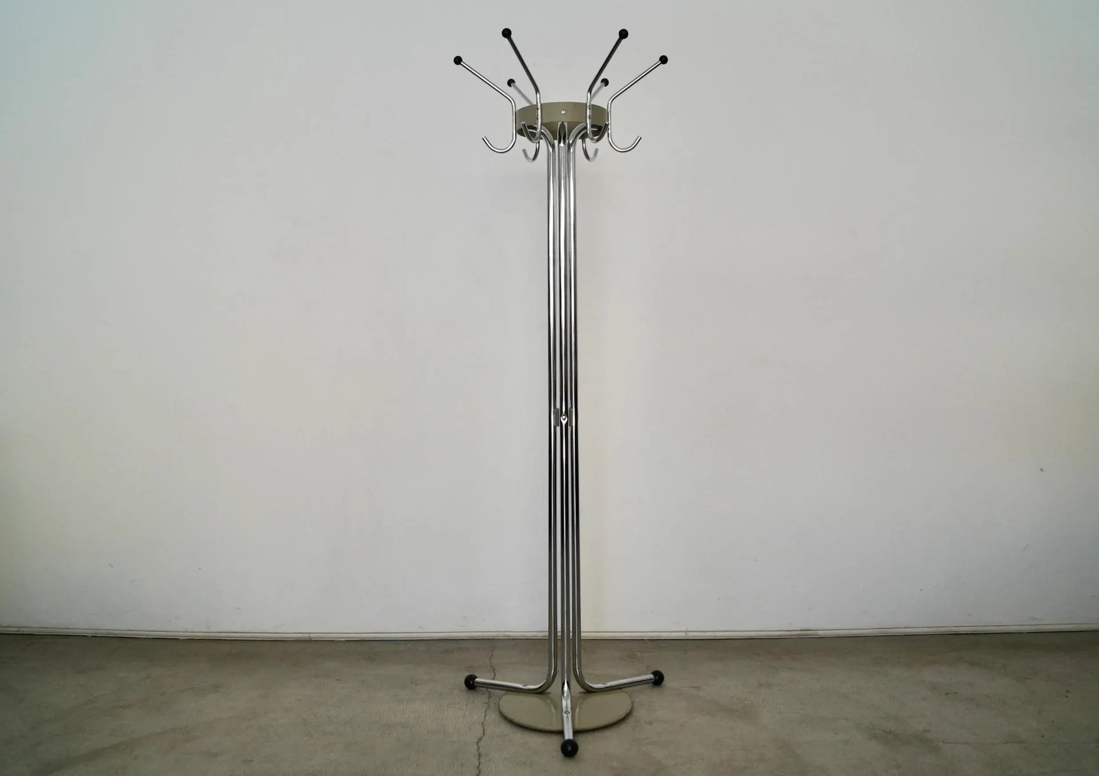 1940's Art Deco Chrome Coat Rack - 12