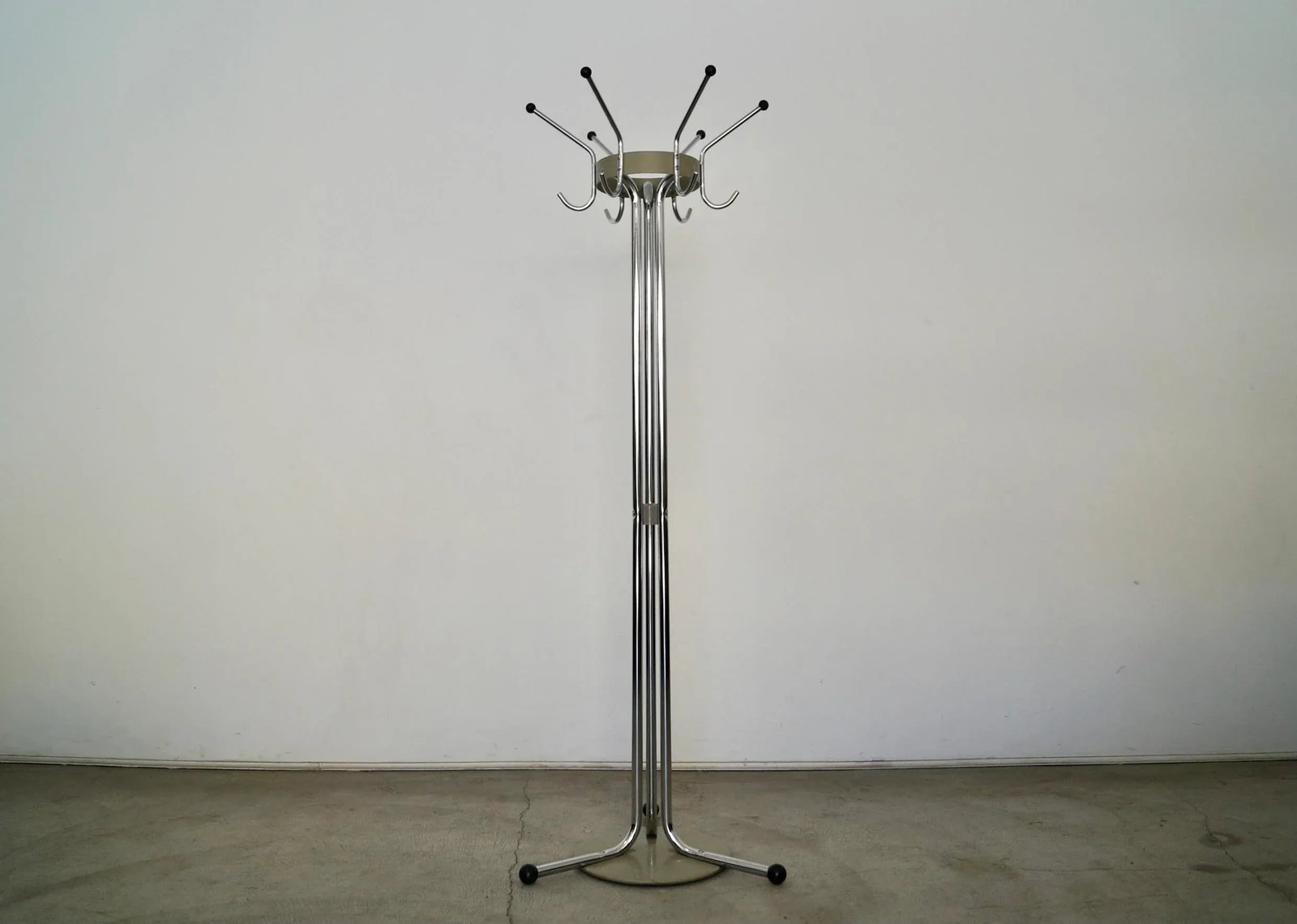 1940's Art Deco Chrome Coat Rack - 2