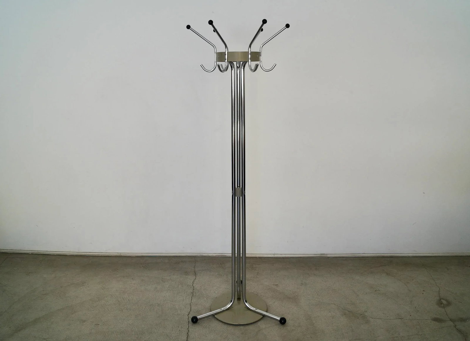 1940's Art Deco Chrome Coat Rack - 3