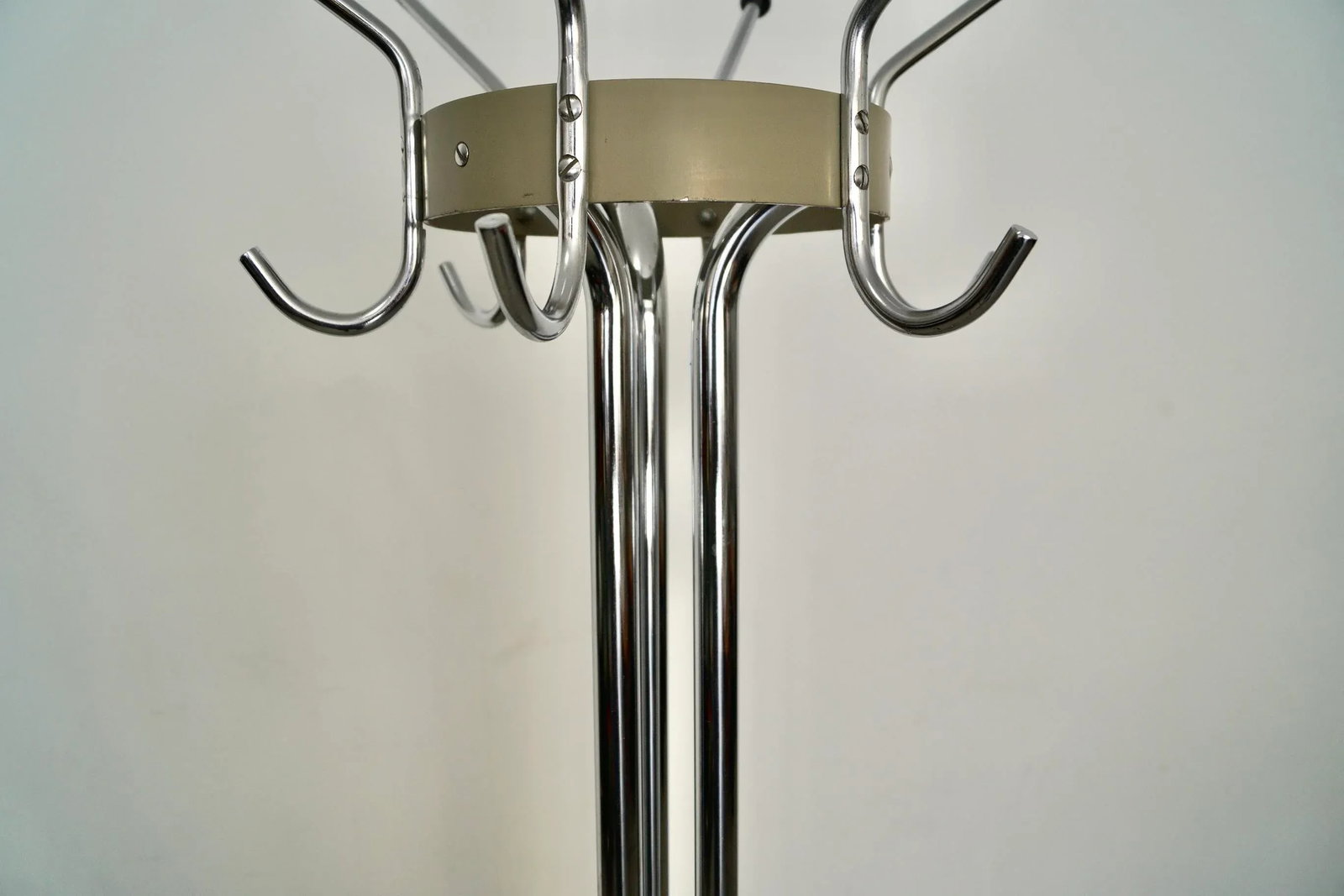 1940's Art Deco Chrome Coat Rack - 7