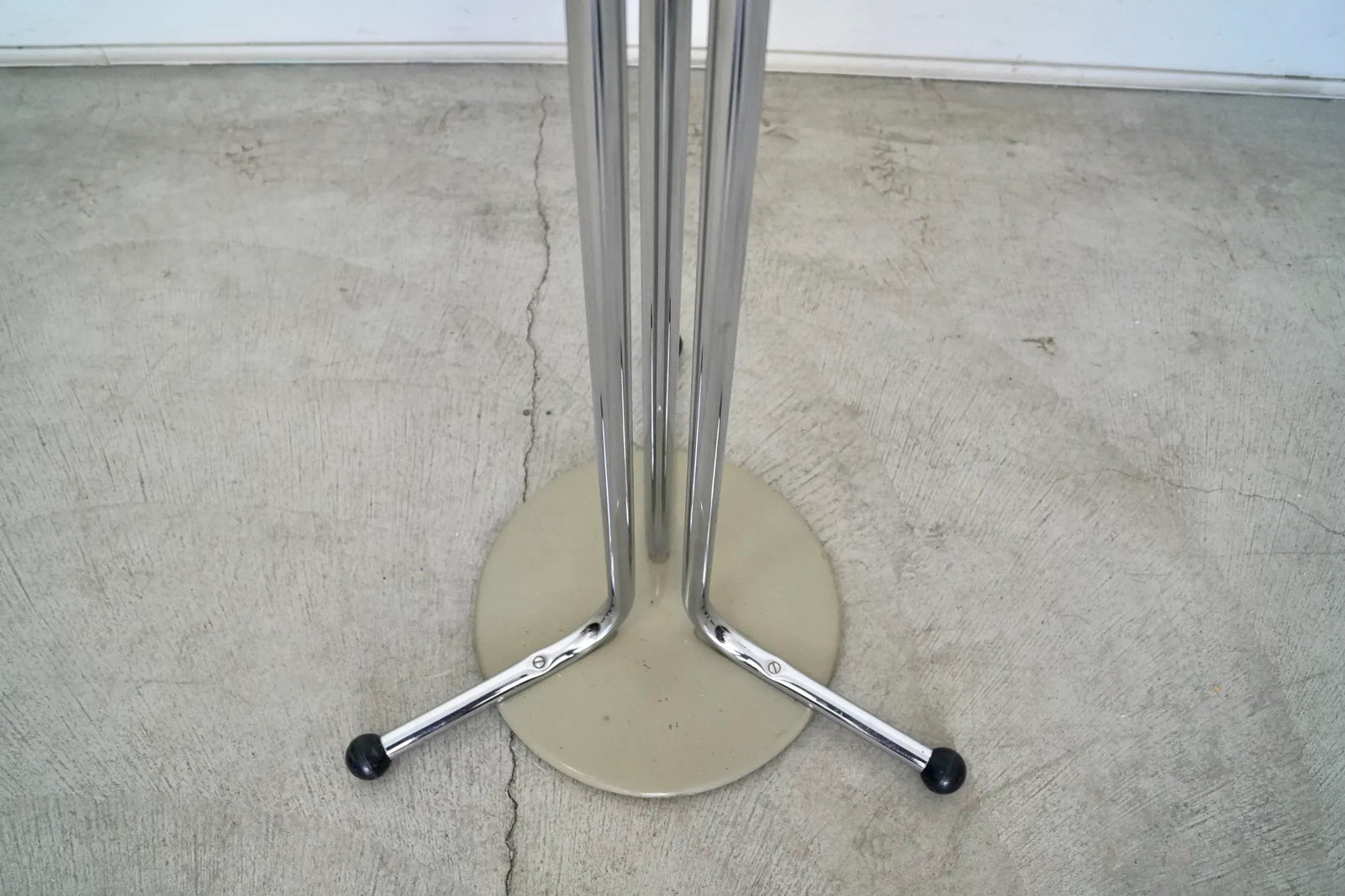 1940's Art Deco Chrome Coat Rack - 9