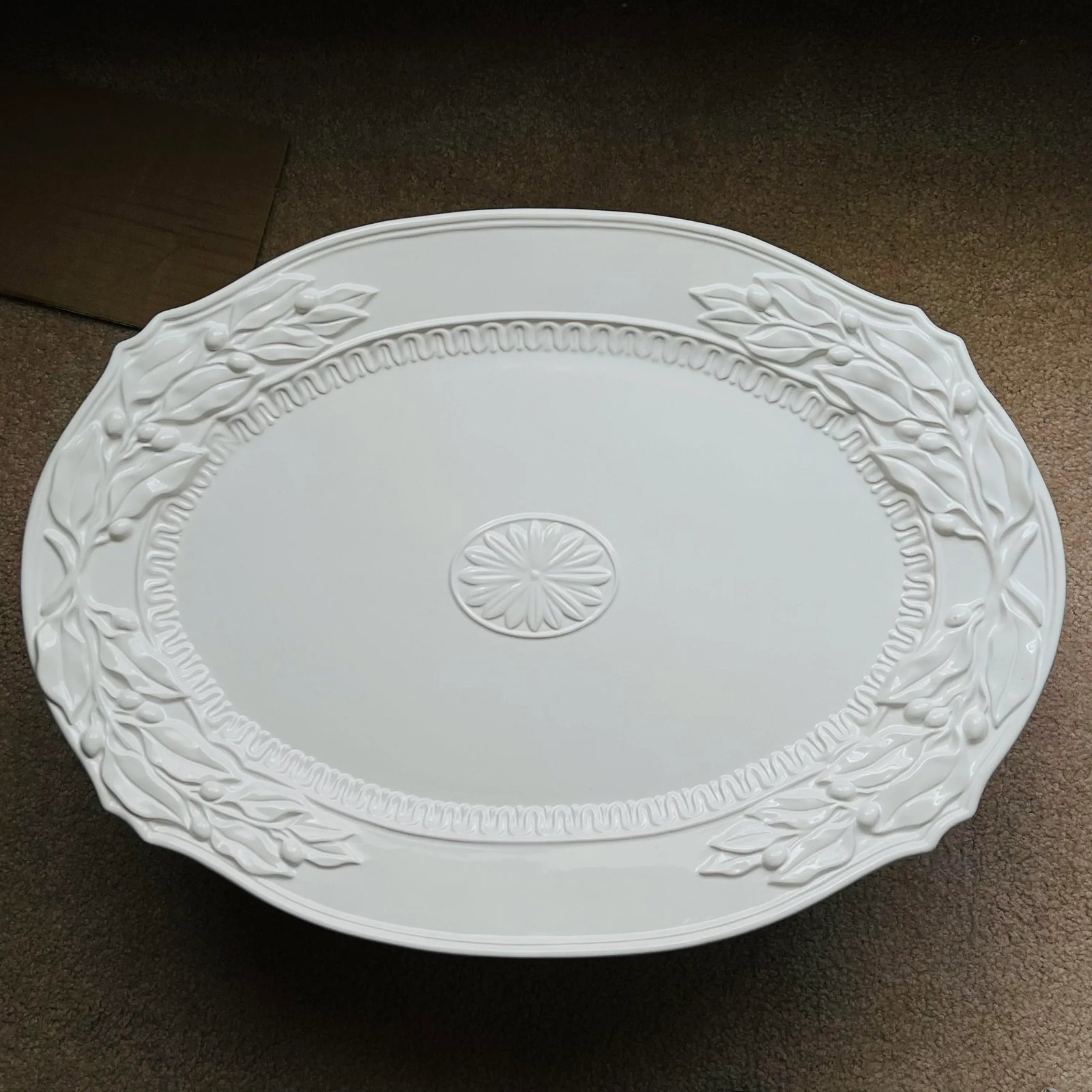 Late 20th Century Fitz and Floyd Château Blanc Platter - 5