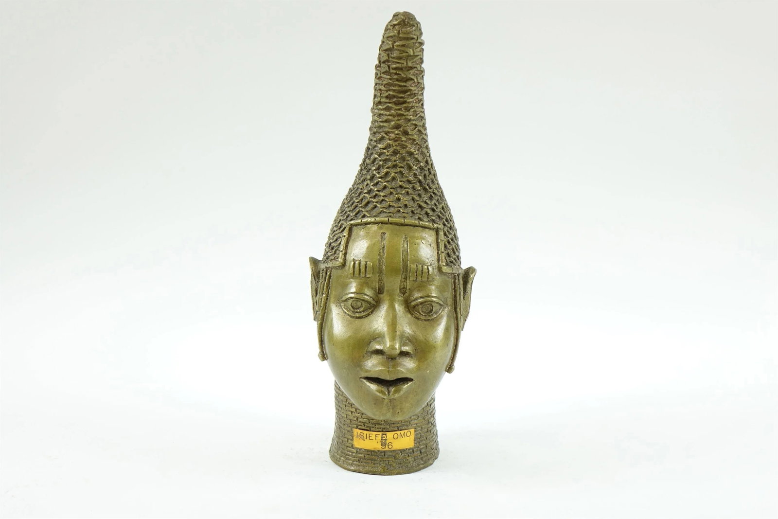 Antique 19th Century African Bronze Sculpture of a Woman - 5