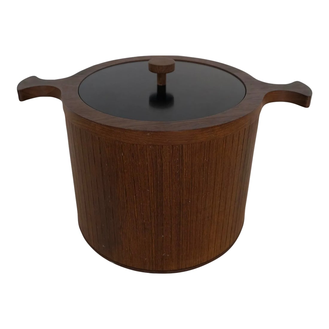 1960's Danish Modern Wood Ice Bucket: Vintage 1960's Mid century Modern ice bucket for sale. Original Danish Modern piece, and made in Denmark. Manufactured by Skjode Skjern with the original label on the underside. Made of solid wood,