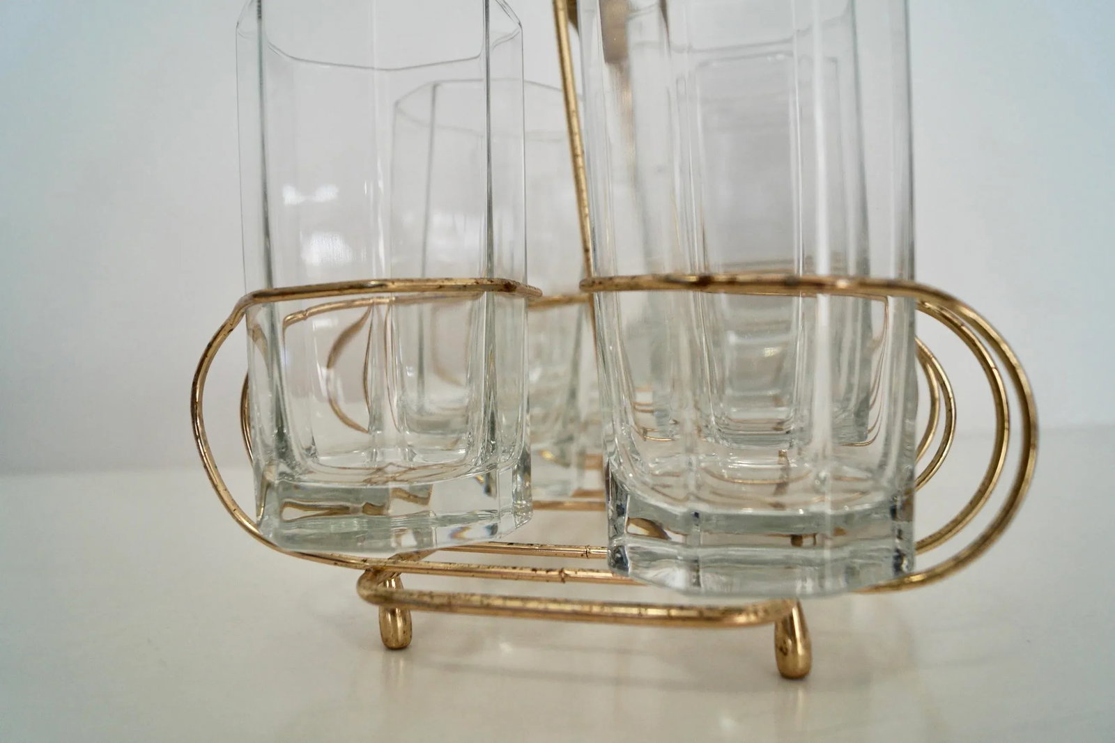 1950's Hollywood Regency Brass Caddy Barware Glass Set - 12