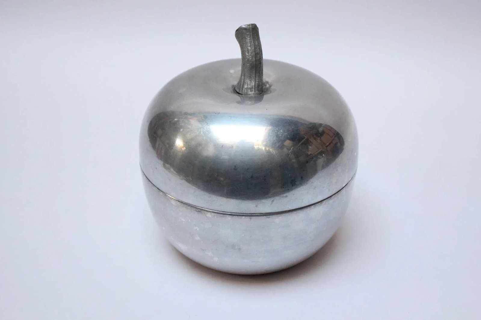 Mid-Century Italian Modern Aluminum "Apple" Ice Bucket - 3