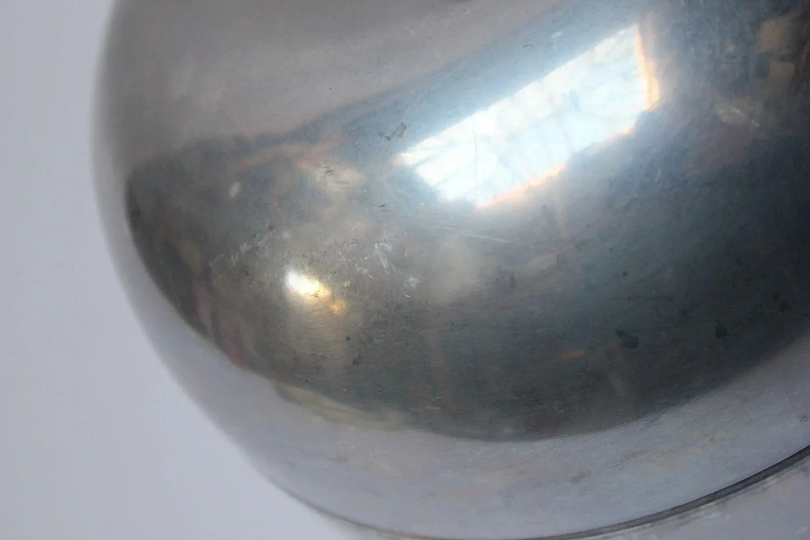 Mid-Century Italian Modern Aluminum "Apple" Ice Bucket - 6