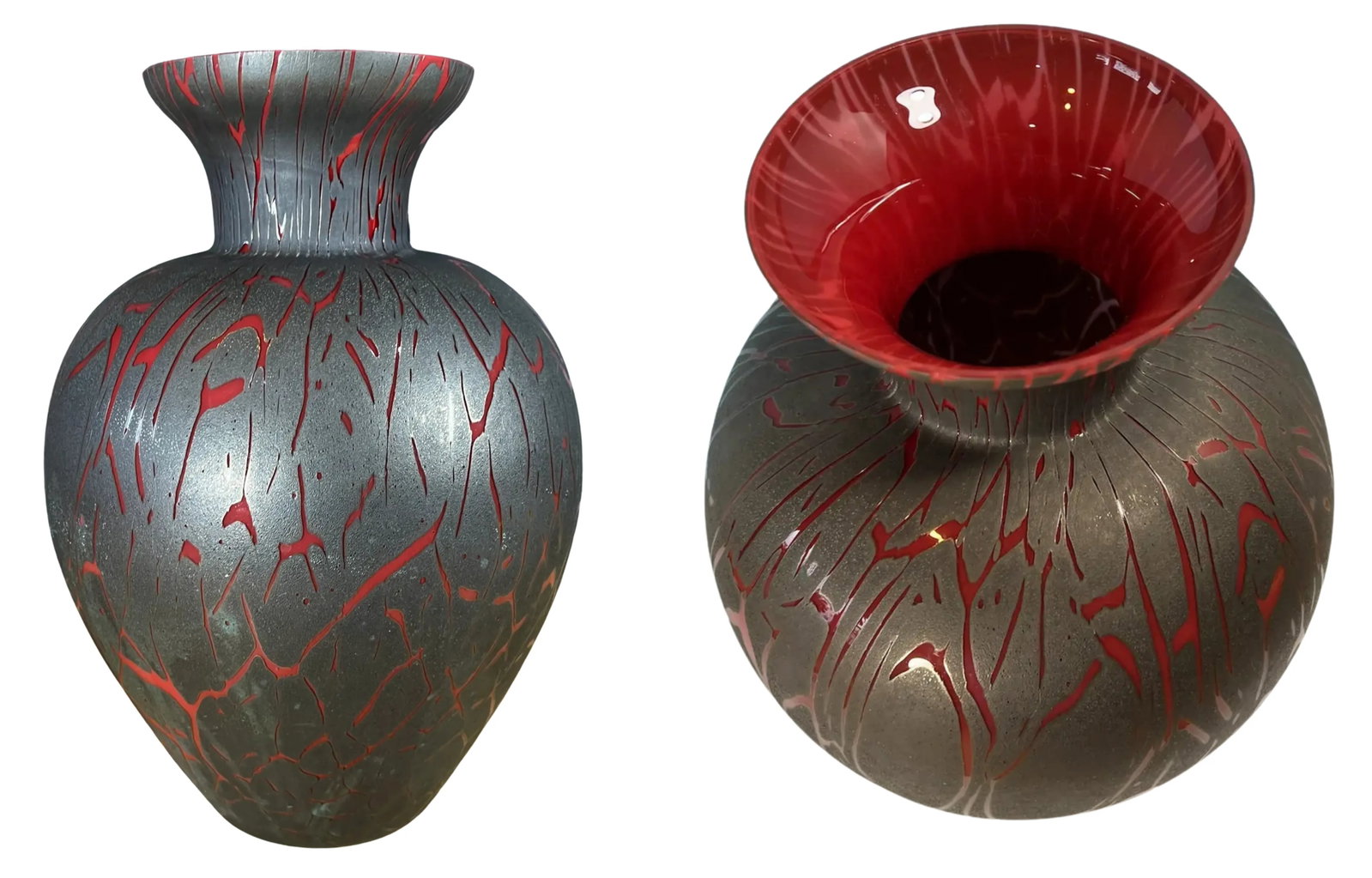 Dolbi Cashier Red and Charcoal Art Glass Vase - 2
