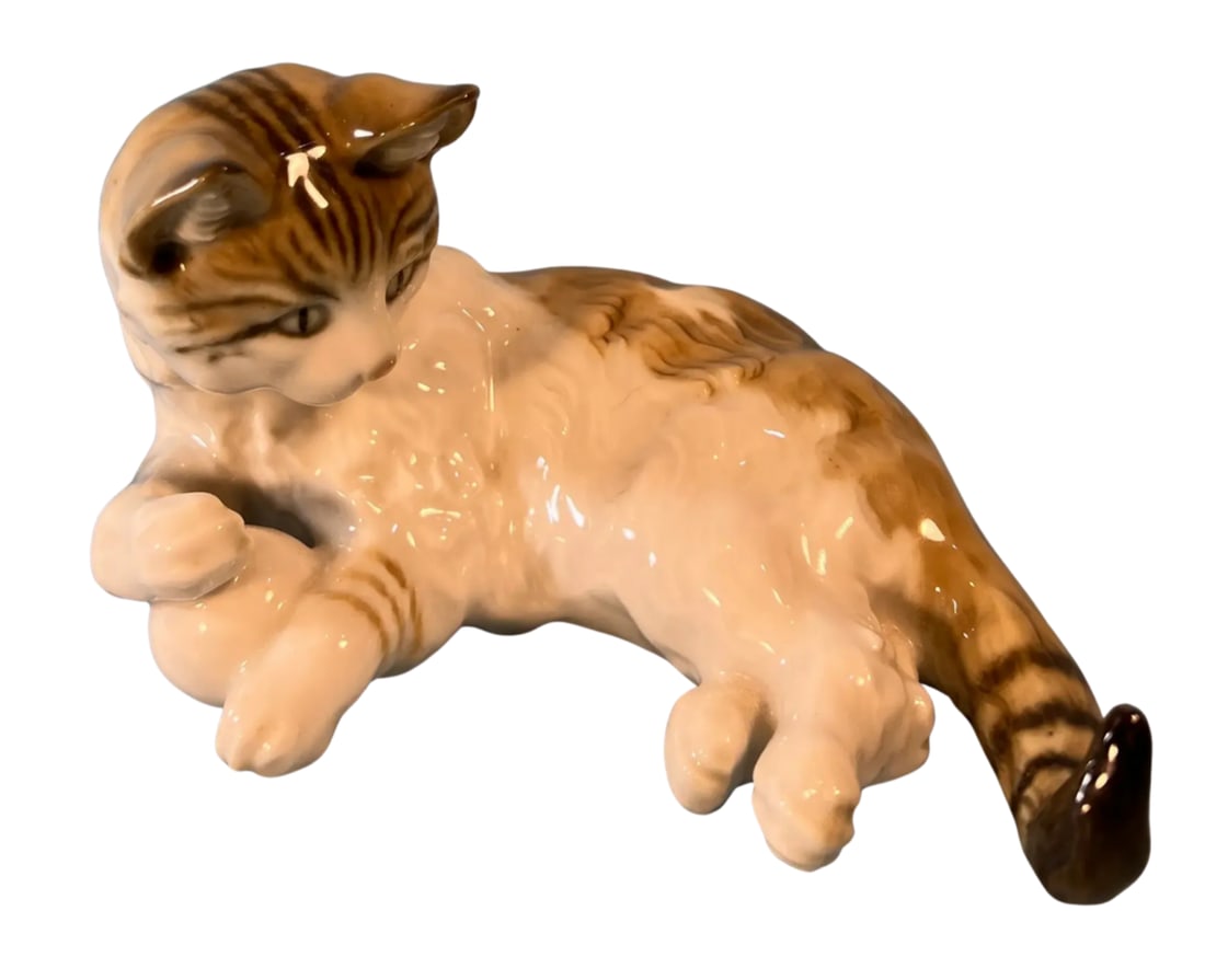 Lorenz Hutschenreuther Porcelain Cat Figurine # 2050 - 13